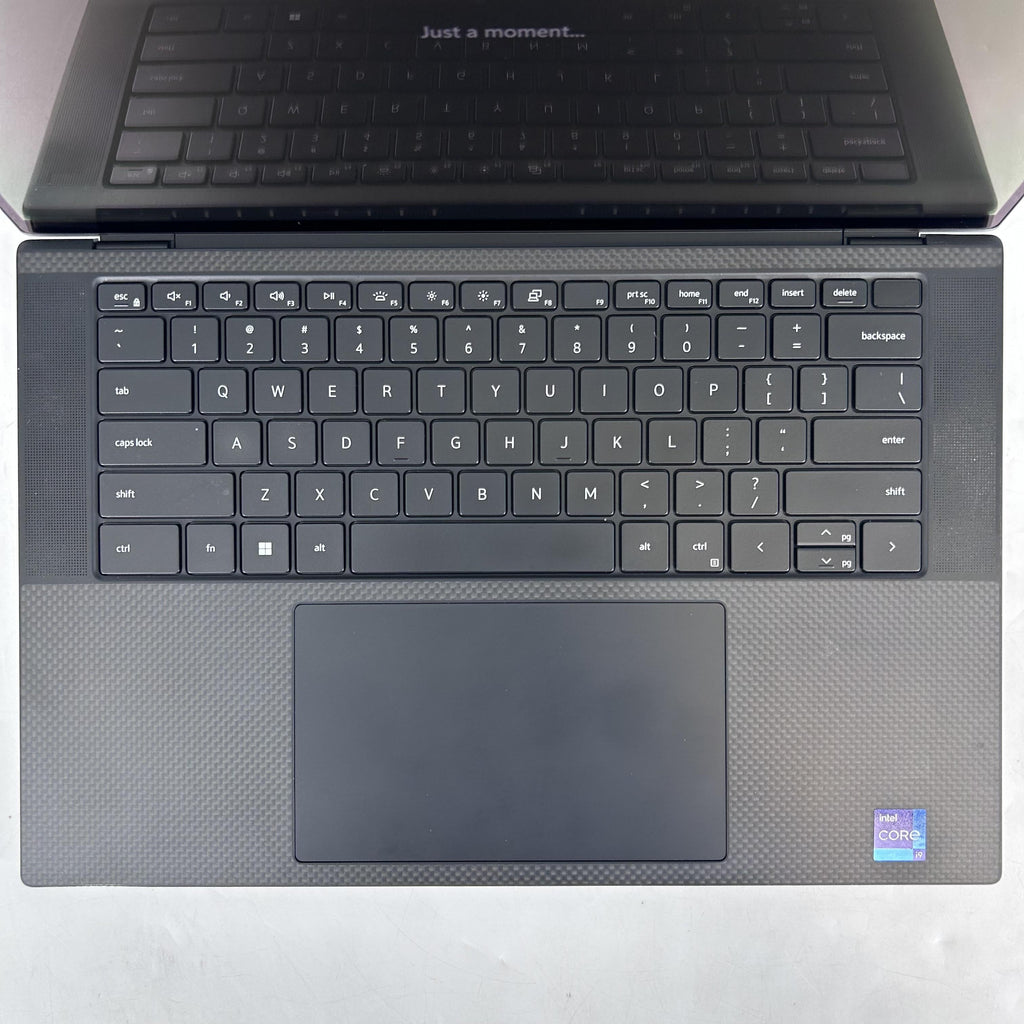 Dell XPS 15 9520 Silver 2.5 GHz Intel Core i9 12th Gen. 32GB RAM 1TB Solid State Drive NVIDIA GeForce RTX 3050 Ti 4 GB