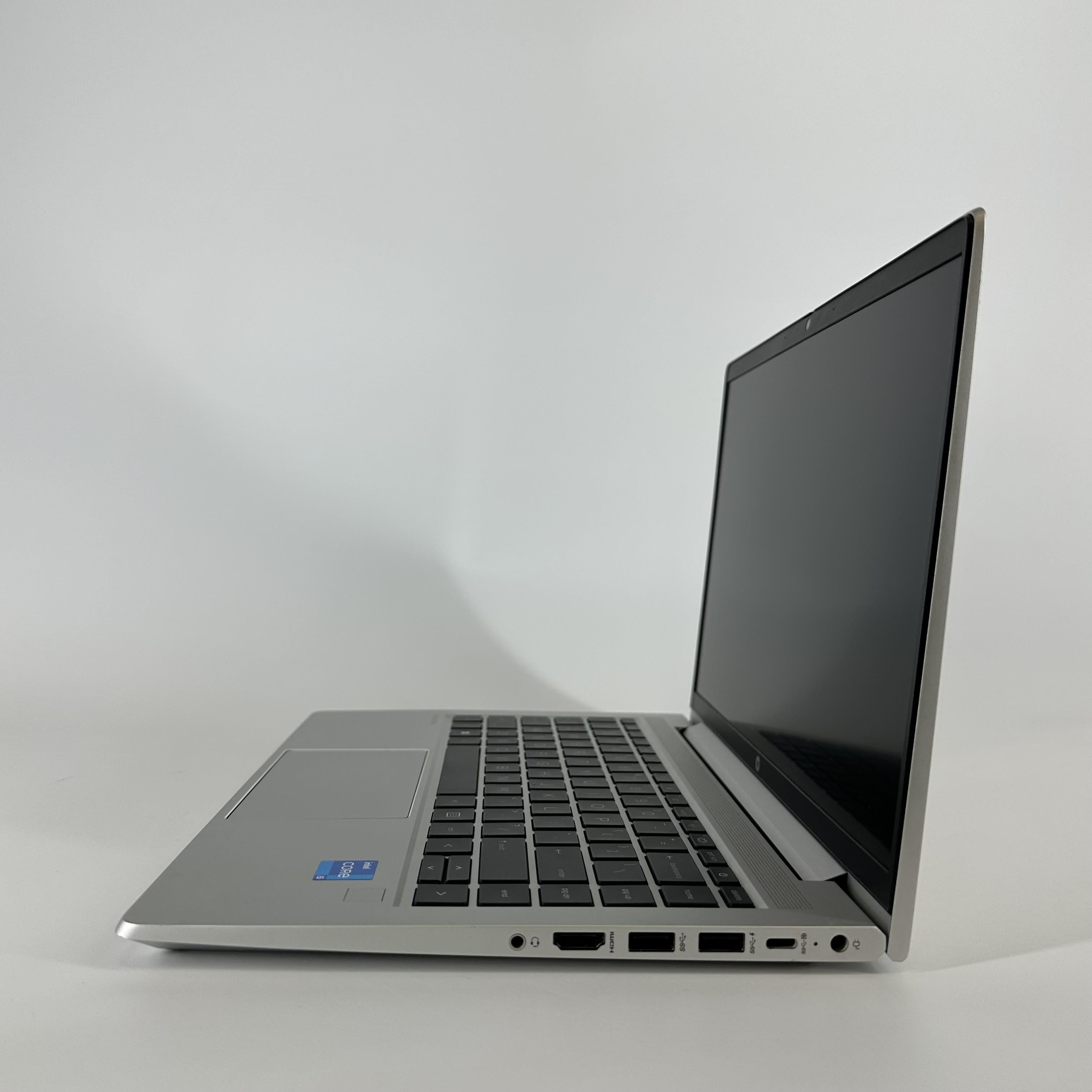 HP ProBook 440 G8 14 Silver 2.4 GHz Intel Core i5 11th Gen. 16GB RAM 1TB Solid State Drive