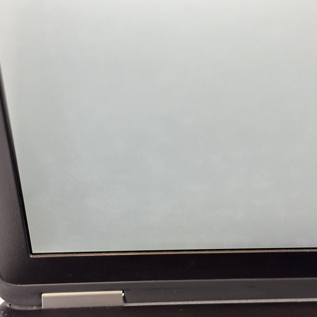Dell Latitude E7270 13 Black 2.4 GHz Intel Core i5 6th Gen. 4GB RAM 128GB Solid State Drive