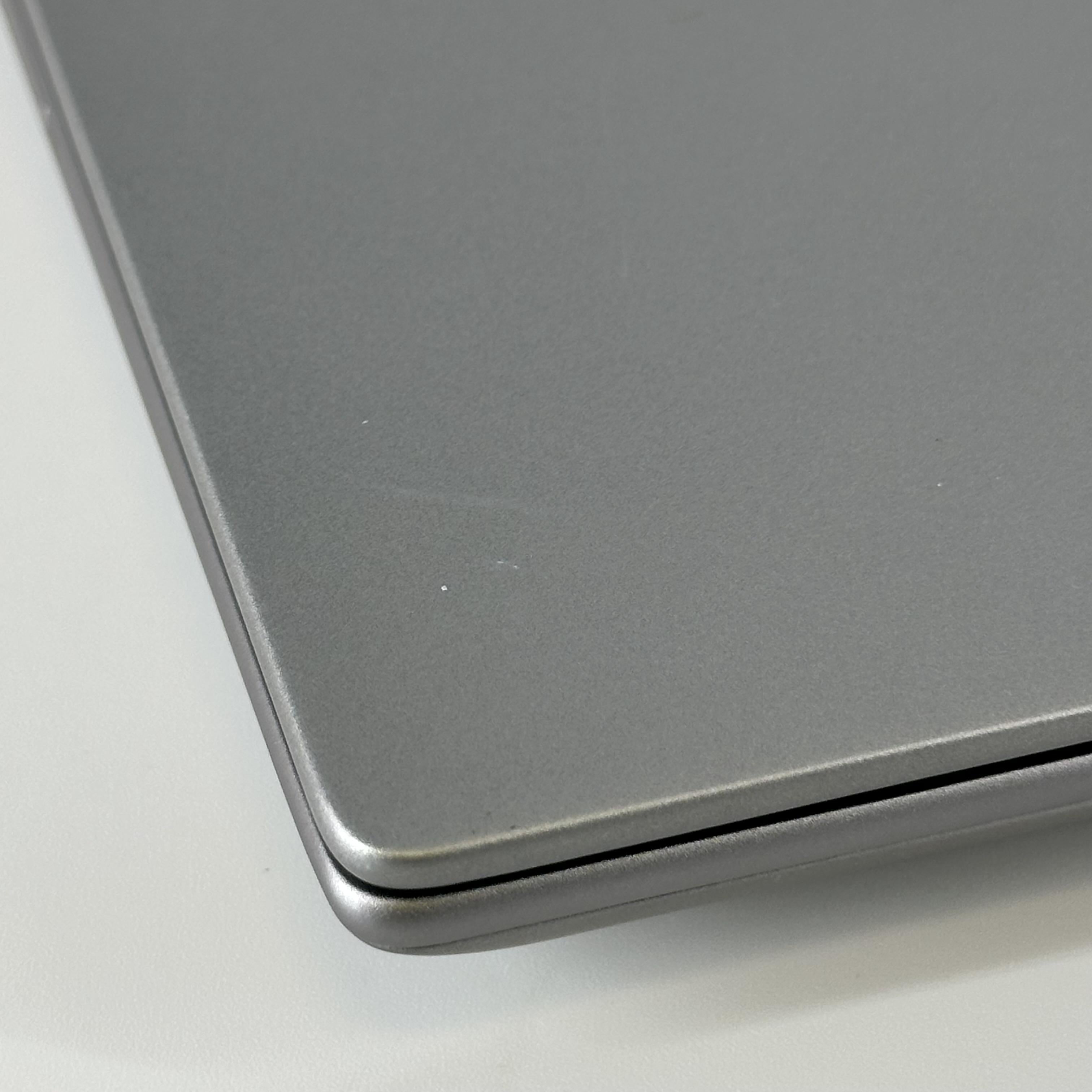 HP ZBook Fury 16 G9 Silver 2.1 GHz Intel Core i7 12th Gen. 32GB RAM 1TB Solid State Drive NVIDIA RTX A2000 8 GB
