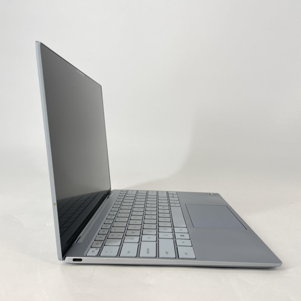 Dell XPS 13 9315 Blue 1.1 GHz Intel Core i7 12th Gen. 32GB RAM 1TB Solid State Drive