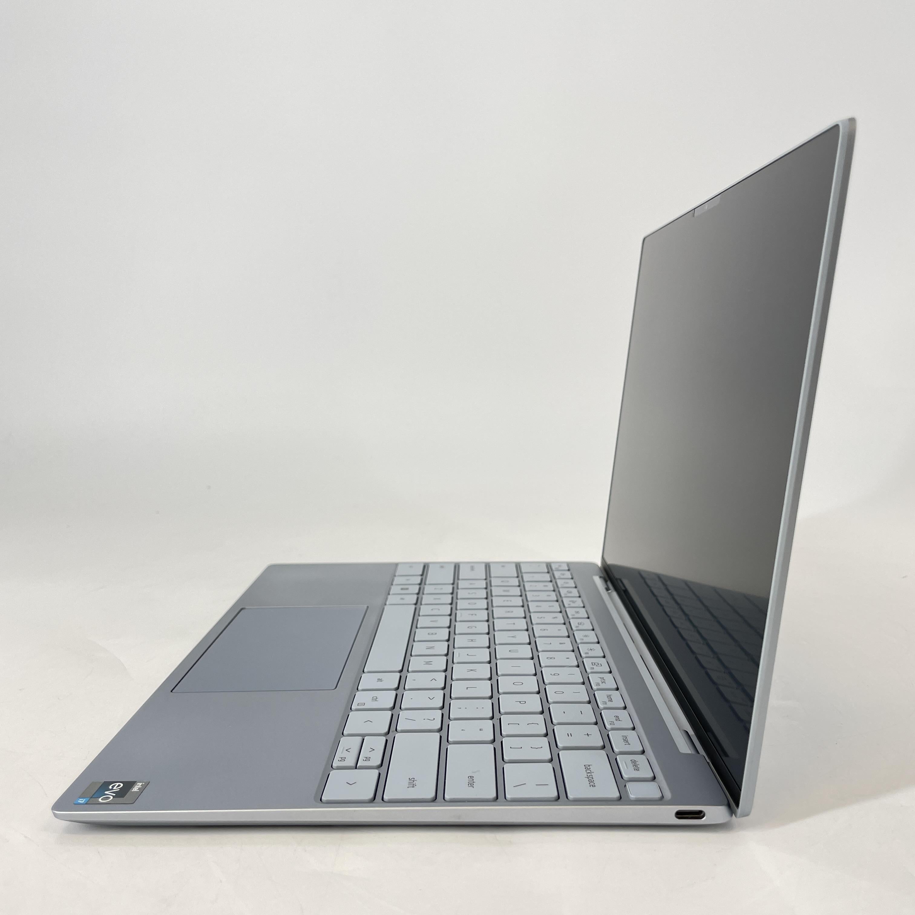Dell XPS 13 9315 Blue 1.1 GHz Intel Core i7 12th Gen. 32GB RAM 1TB Solid State Drive