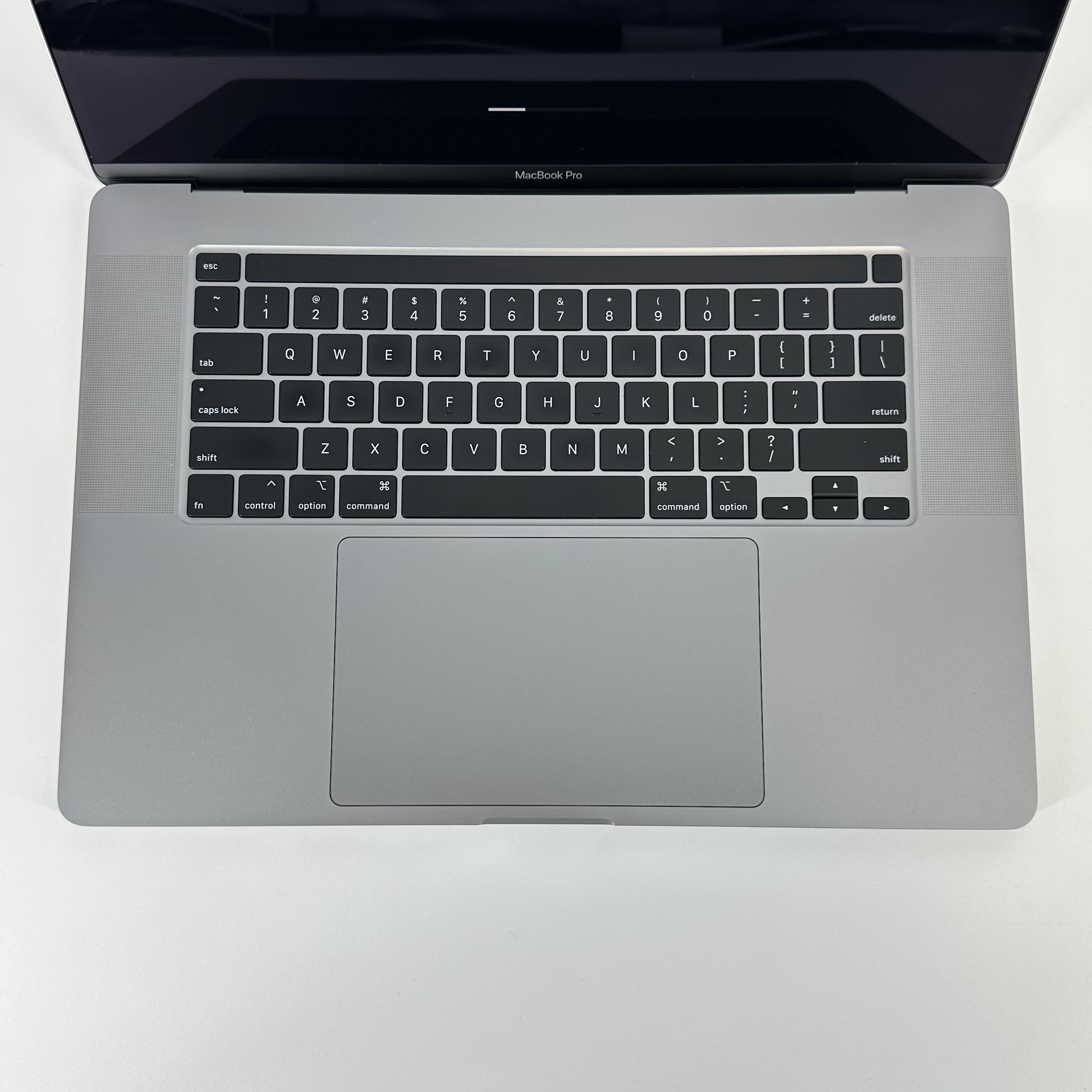 Apple MacBook Pro 16 Touch Bar 2019 Space Gray 2.4 GHz Intel Core i9 9th Gen. 16GB RAM 1TB Solid State Drive AMD Radeon Pro 5500M 8 GB