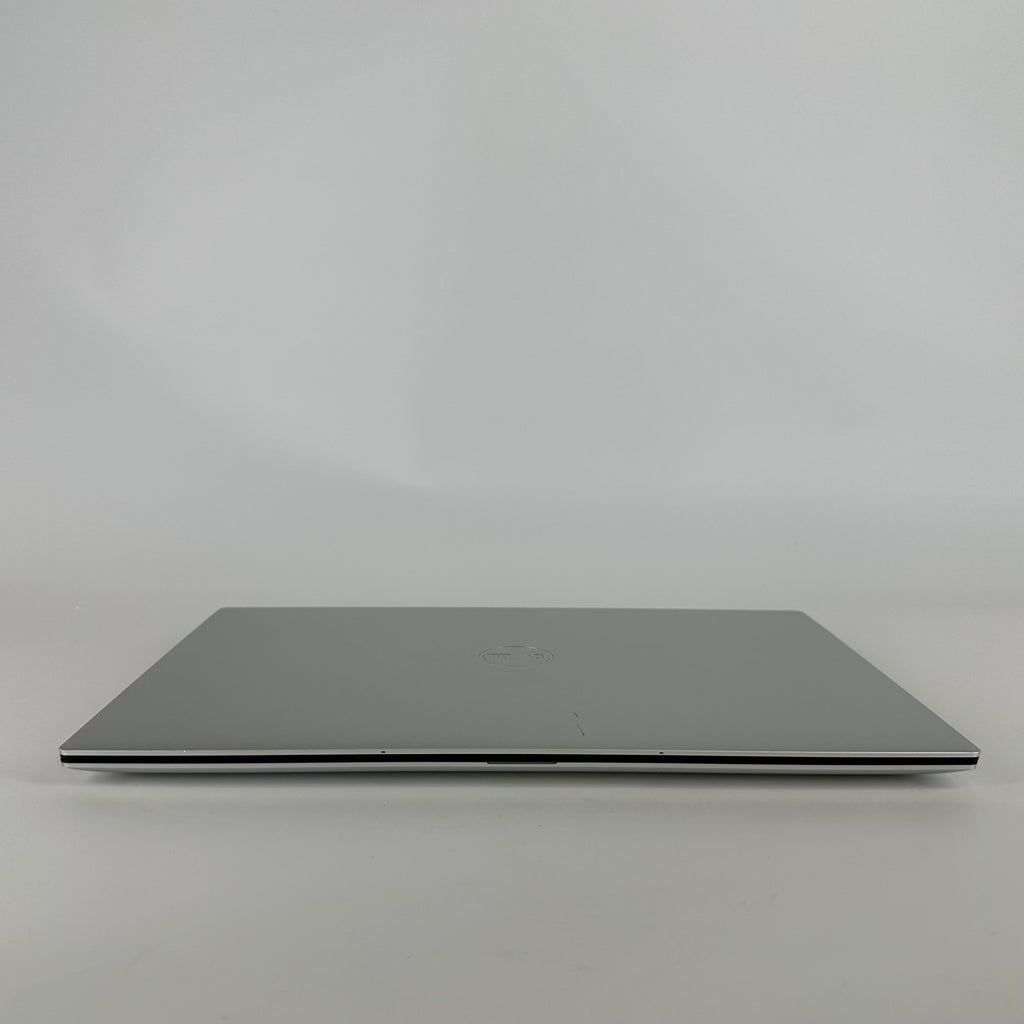 Dell XPS 15 9520 Silver 2.3 GHz Intel Core i7 12th Gen. 32GB RAM 512GB Solid State Drive NVIDIA GeForce RTX 3050 4 GB
