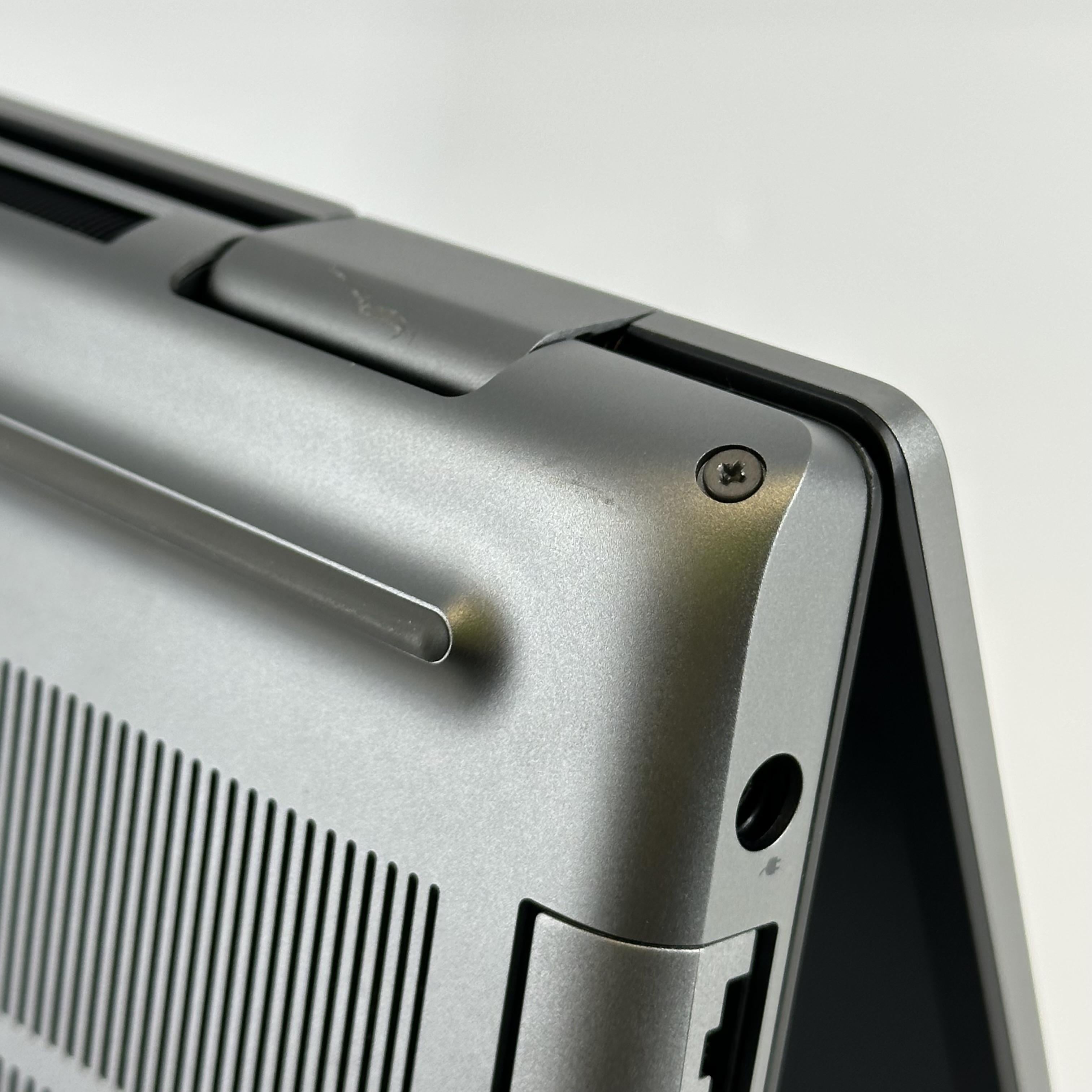 Dell Precision 7780 17.3 Gray 2.1 GHz Intel Core i7 13th Gen. 32GB RAM 512GB Solid State Drive NVIDIA RTX 1000 Ada 6 GB