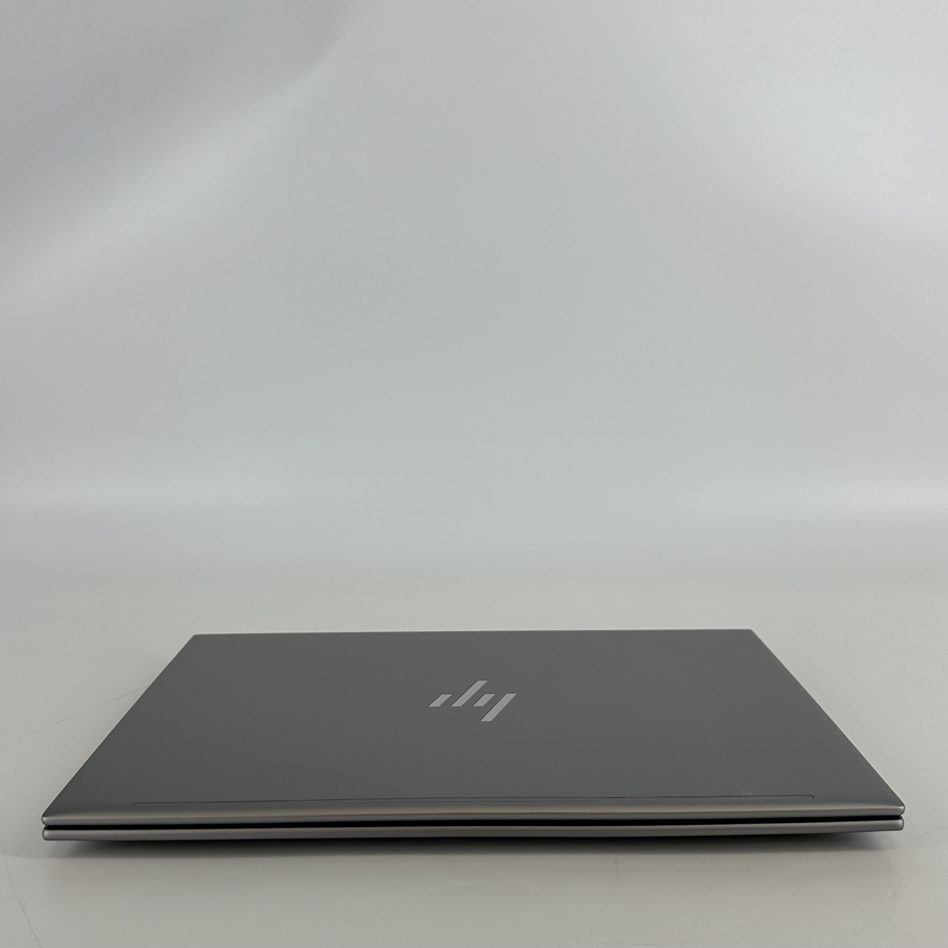 HP ZBook Firefly 14 G11 Silver 1.7 GHz Intel Core Ultra 7 32GB RAM 1TB Solid State Drive