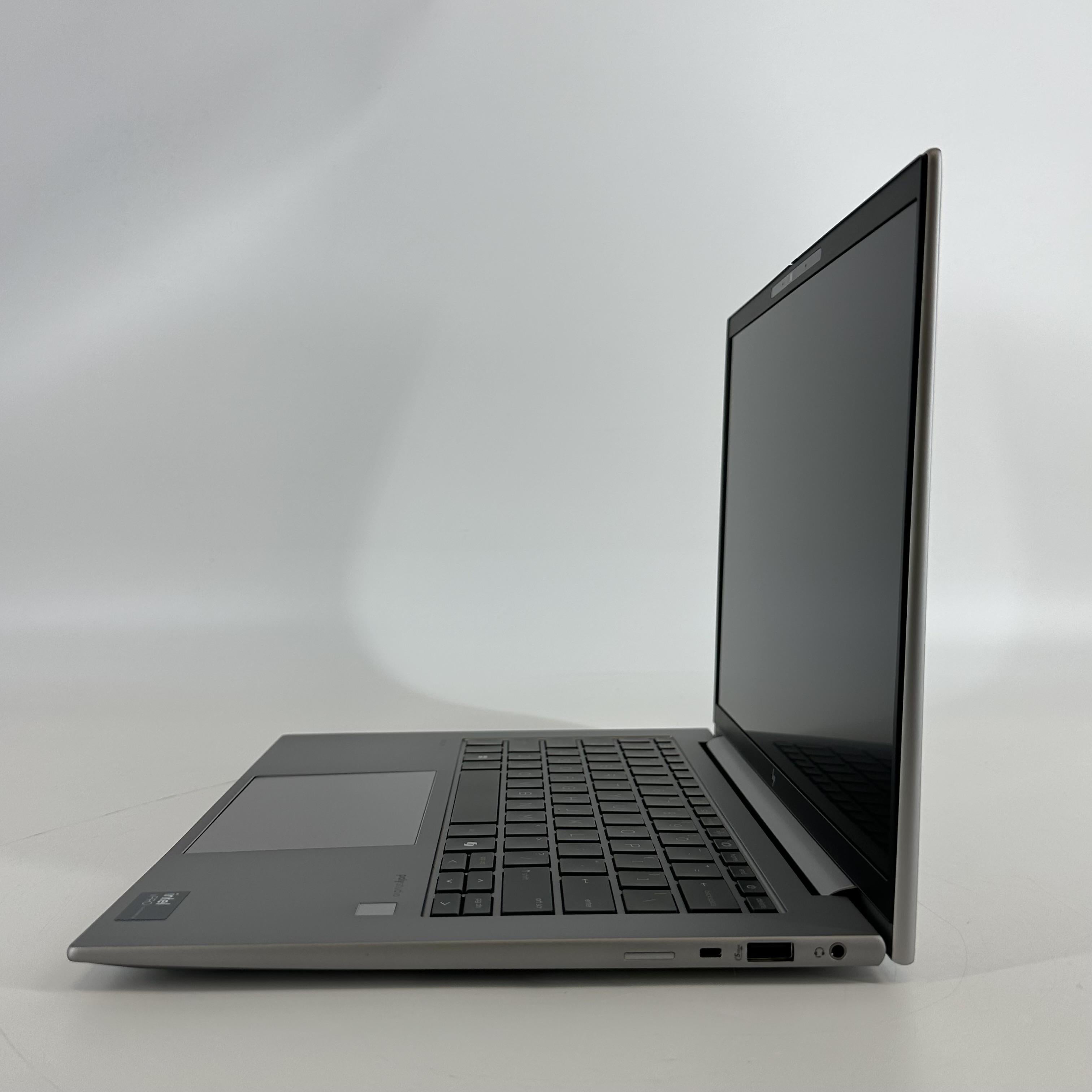 HP ZBook Firefly 14 G11 Silver 1.7 GHz Intel Core Ultra 7 32GB RAM 1TB Solid State Drive