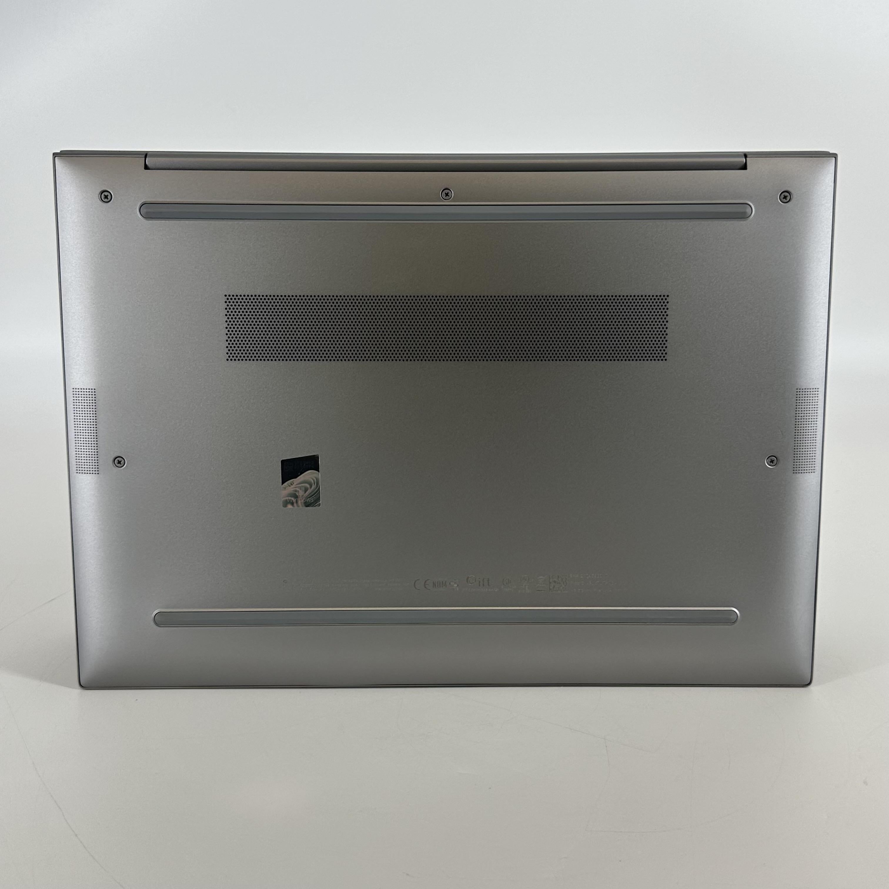 HP ZBook Firefly 14 G11 Silver 1.7 GHz Intel Core Ultra 7 32GB RAM 1TB Solid State Drive