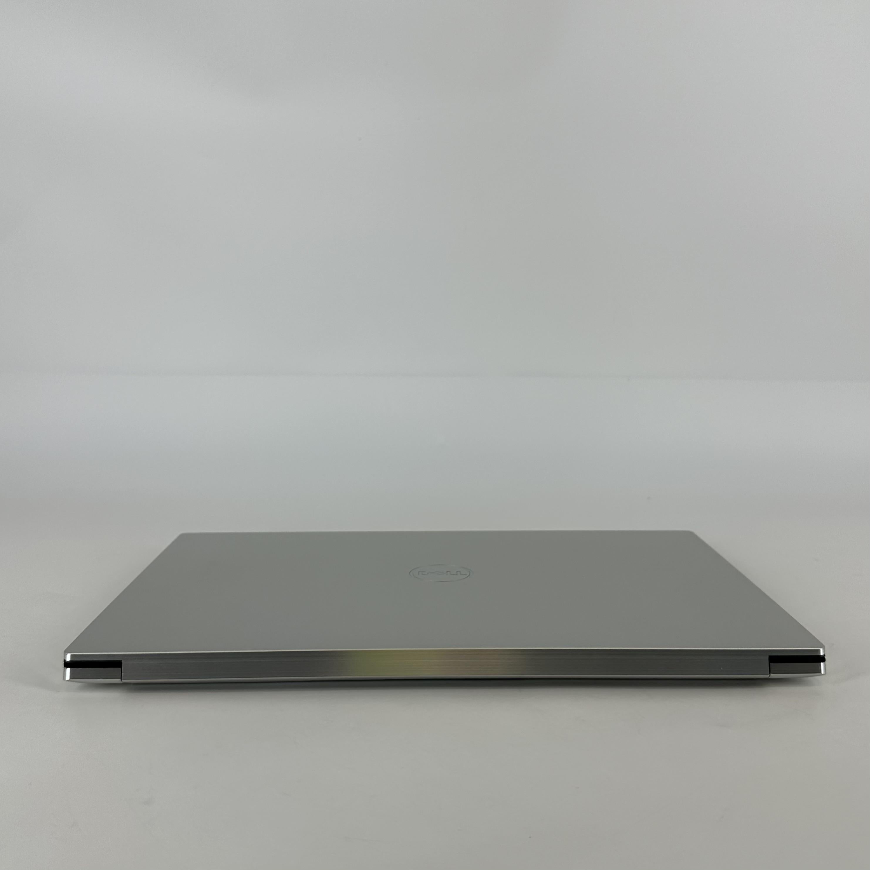 Dell XPS 15 9530 Silver 2.4 GHz Intel Core i7 13th Gen. 32GB RAM 2TB Solid State Drive 1TB Solid State Drive Intel Arc A370M 4 GB