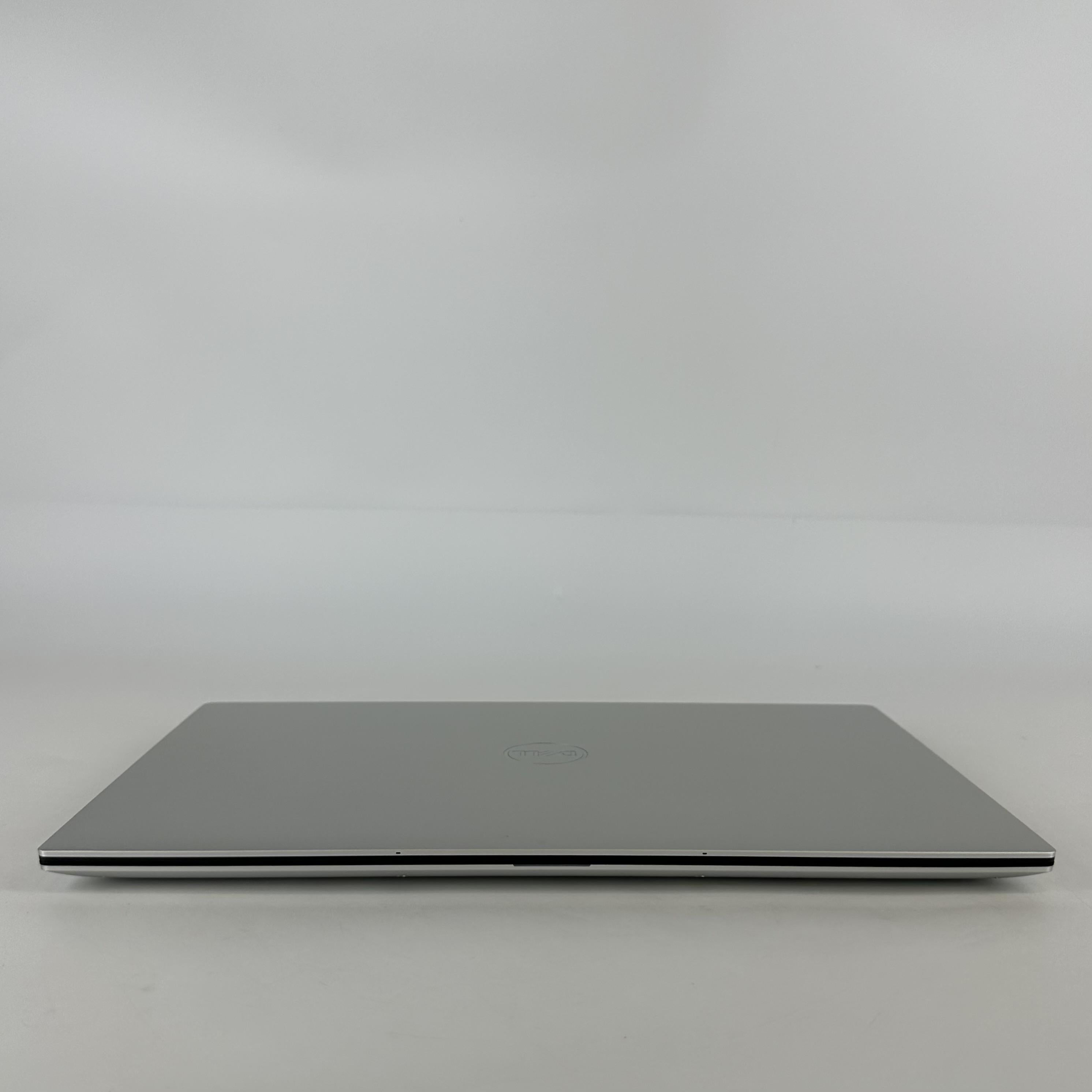 Dell XPS 15 9530 Silver 2.4 GHz Intel Core i7 13th Gen. 32GB RAM 2TB Solid State Drive 1TB Solid State Drive Intel Arc A370M 4 GB