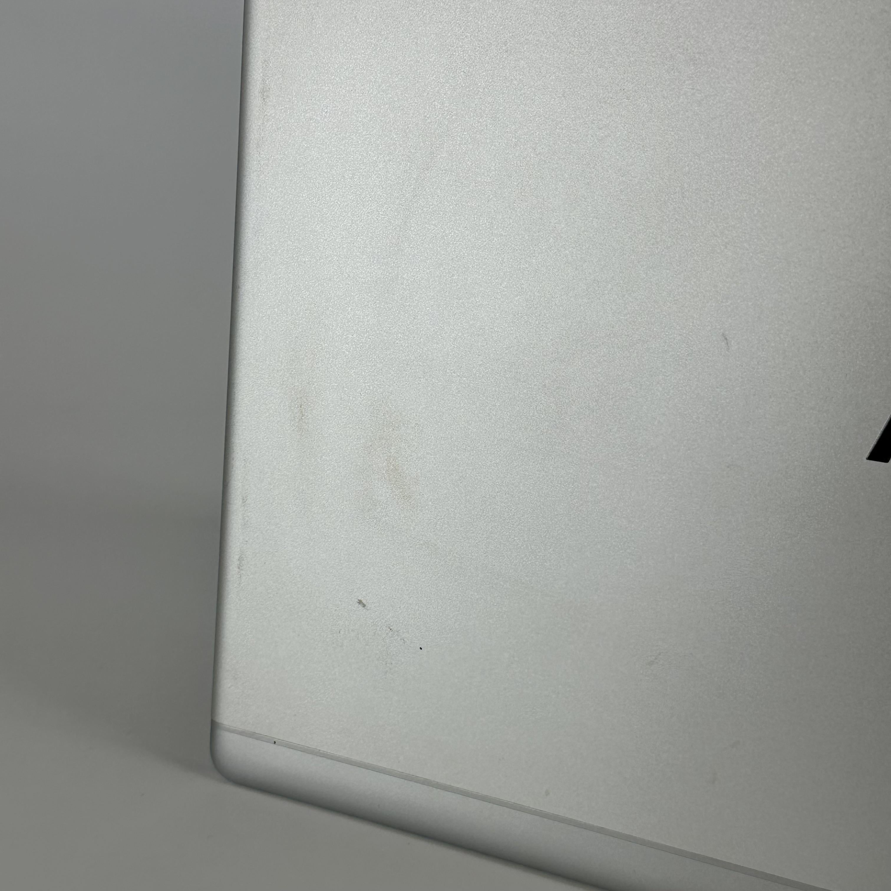 HP Elitebook 840 G6 14 Silver 1.8 GHz Intel Core i7 8th Gen. 16GB RAM 256GB Solid State Drive