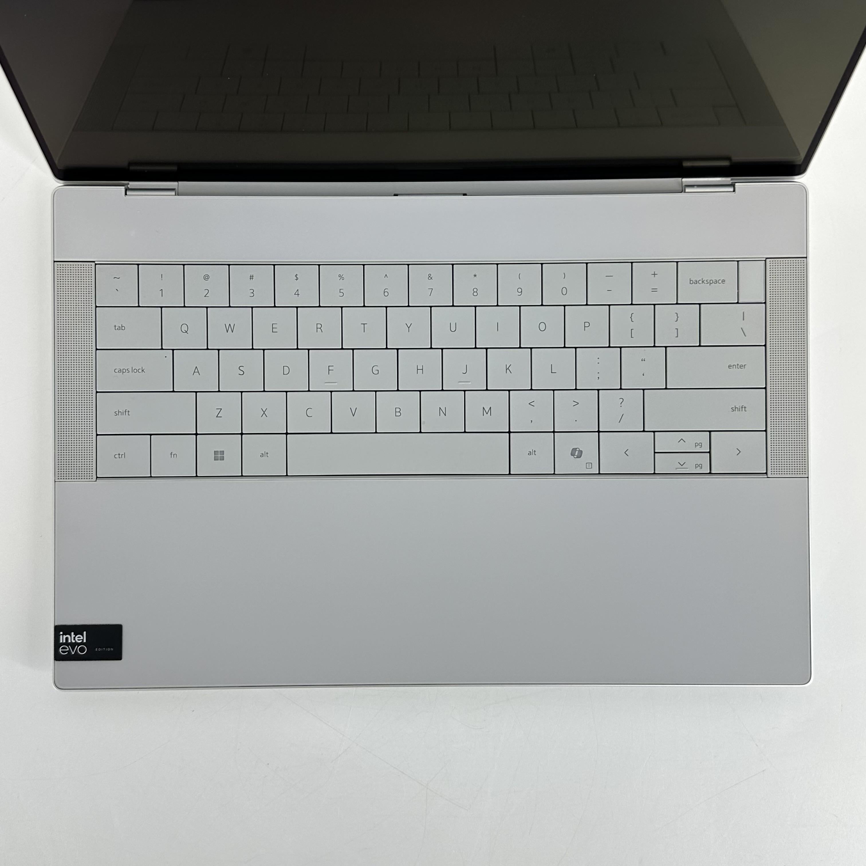 Dell XPS 14 9440 Platinum 1.4 GHz Intel Core Ultra 7 32GB RAM 1TB Solid State Drive