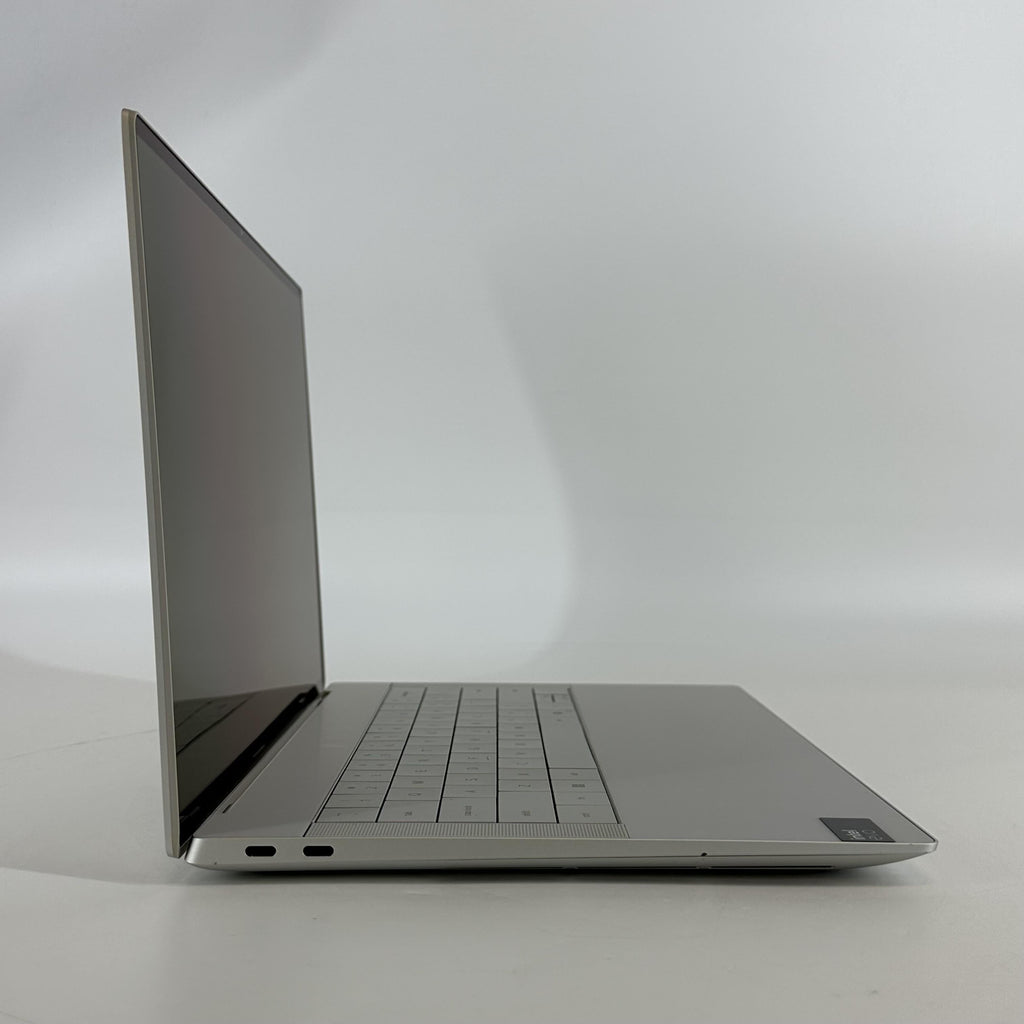 Dell XPS 14 9440 Platinum 1.4 GHz Intel Core Ultra 7 32GB RAM 1TB Solid State Drive
