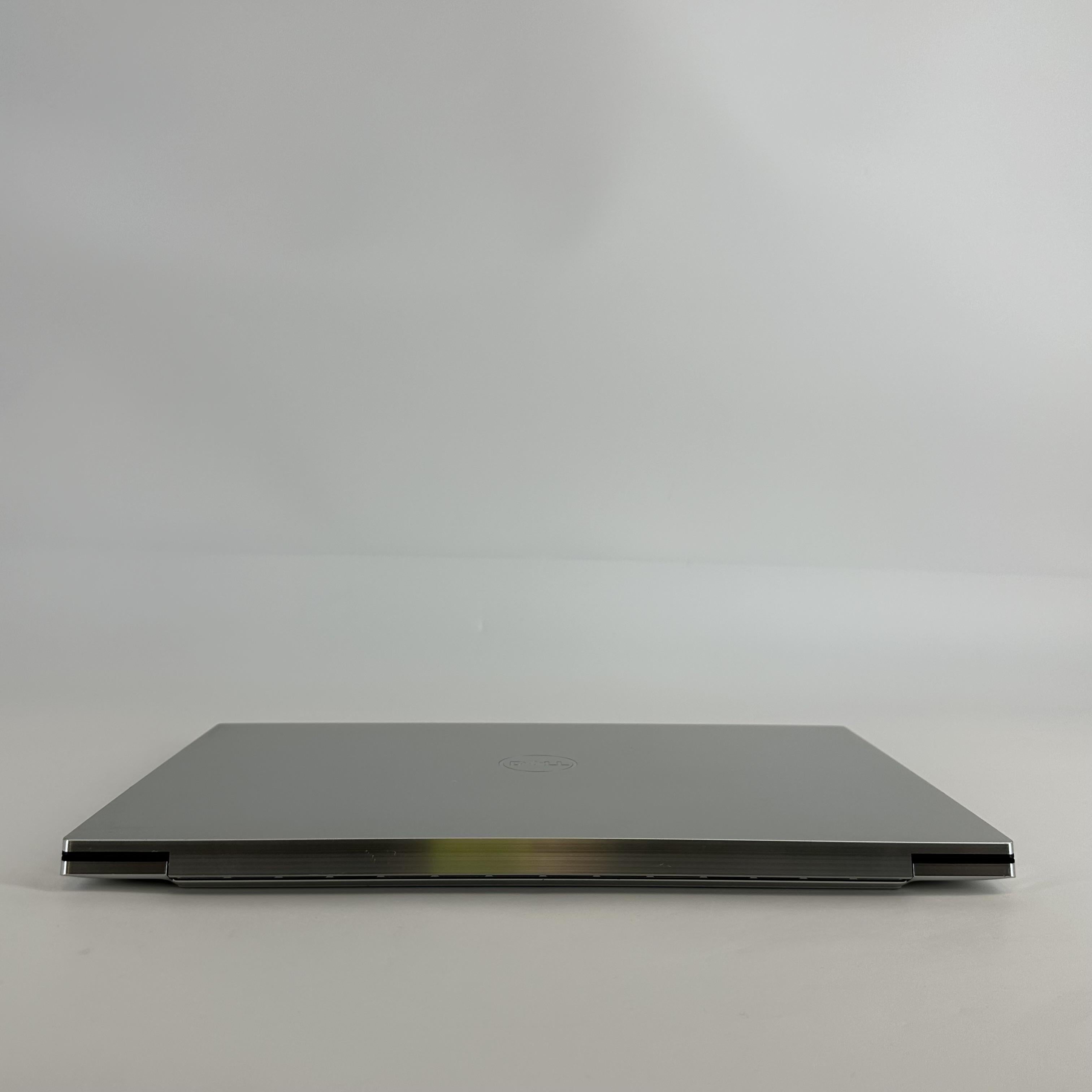 Dell XPS 17 9710 Silver 2.3 GHz Intel Core i7 11th Gen. 16GB RAM 512GB Solid State Drive NVIDIA GeForce RTX 3050 4 GB