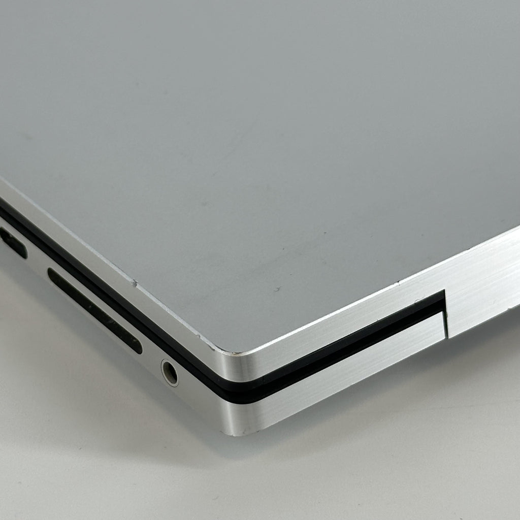 Dell XPS 17 9710 Silver 2.3 GHz Intel Core i7 11th Gen. 16GB RAM 512GB Solid State Drive NVIDIA GeForce RTX 3050 4 GB