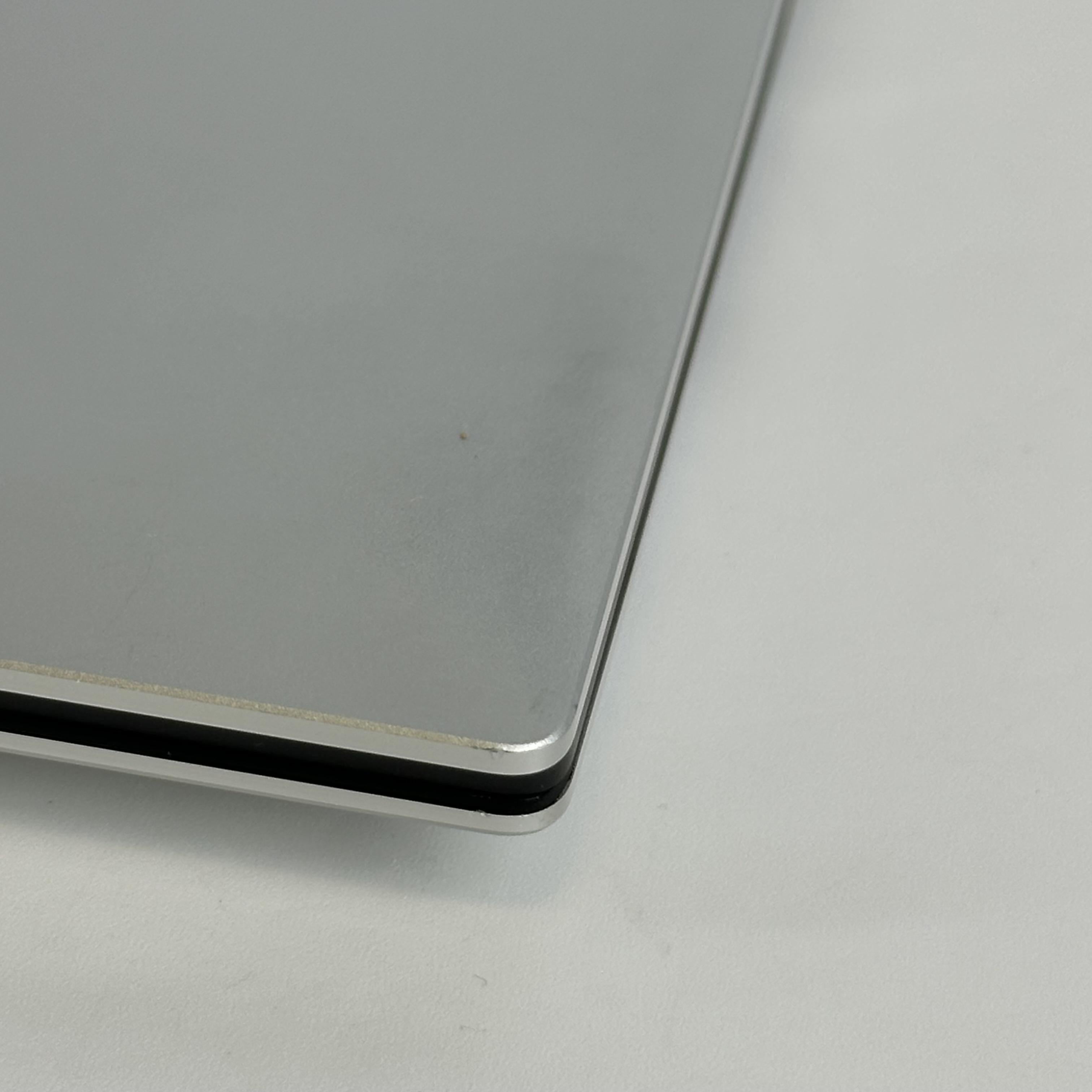 Dell XPS 17 9710 Silver 2.3 GHz Intel Core i7 11th Gen. 16GB RAM 512GB Solid State Drive NVIDIA GeForce RTX 3050 4 GB
