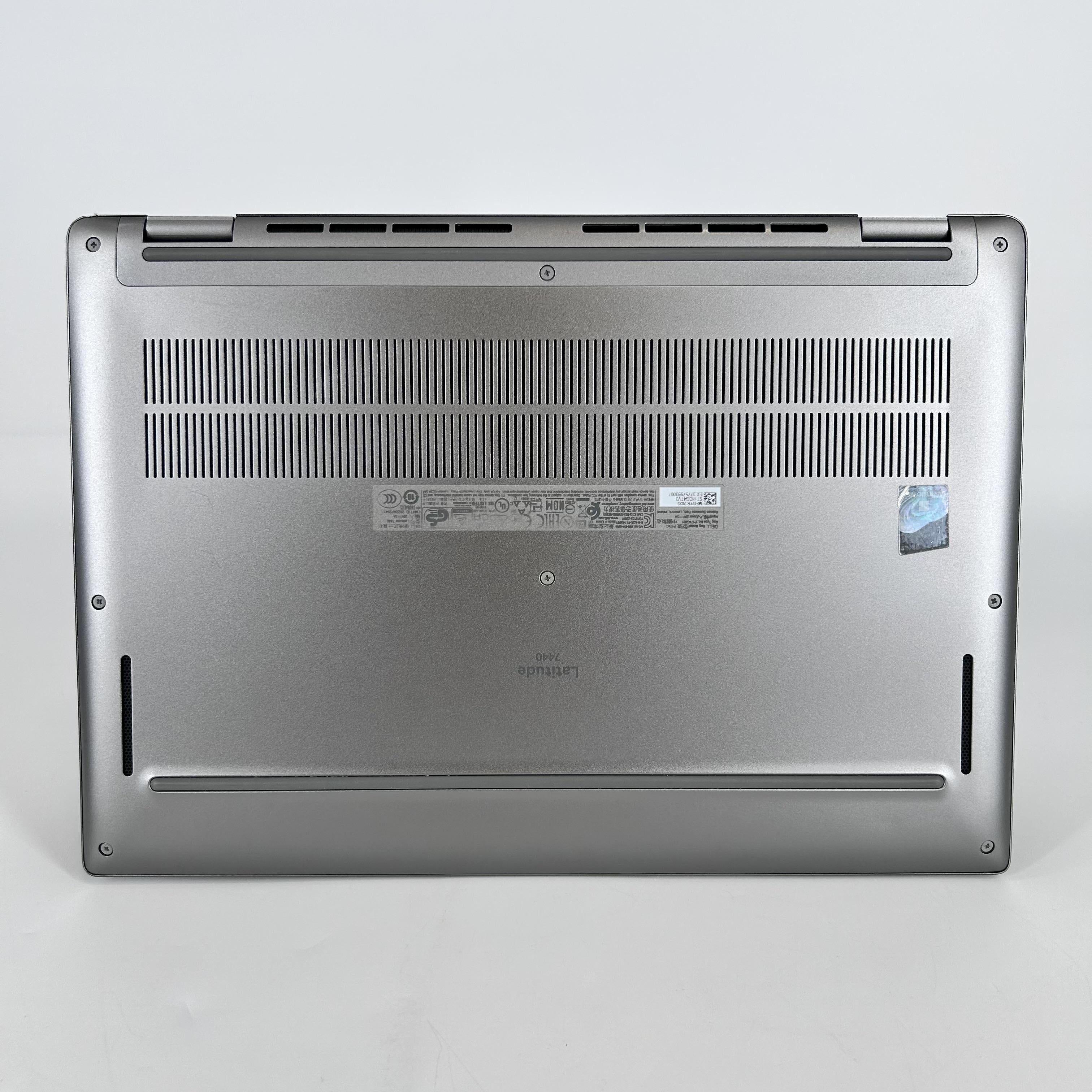 Dell Latitude 7440 14 Gray 1.9 GHz Intel Core i7 13th Gen. 32GB RAM 256GB Solid State Drive