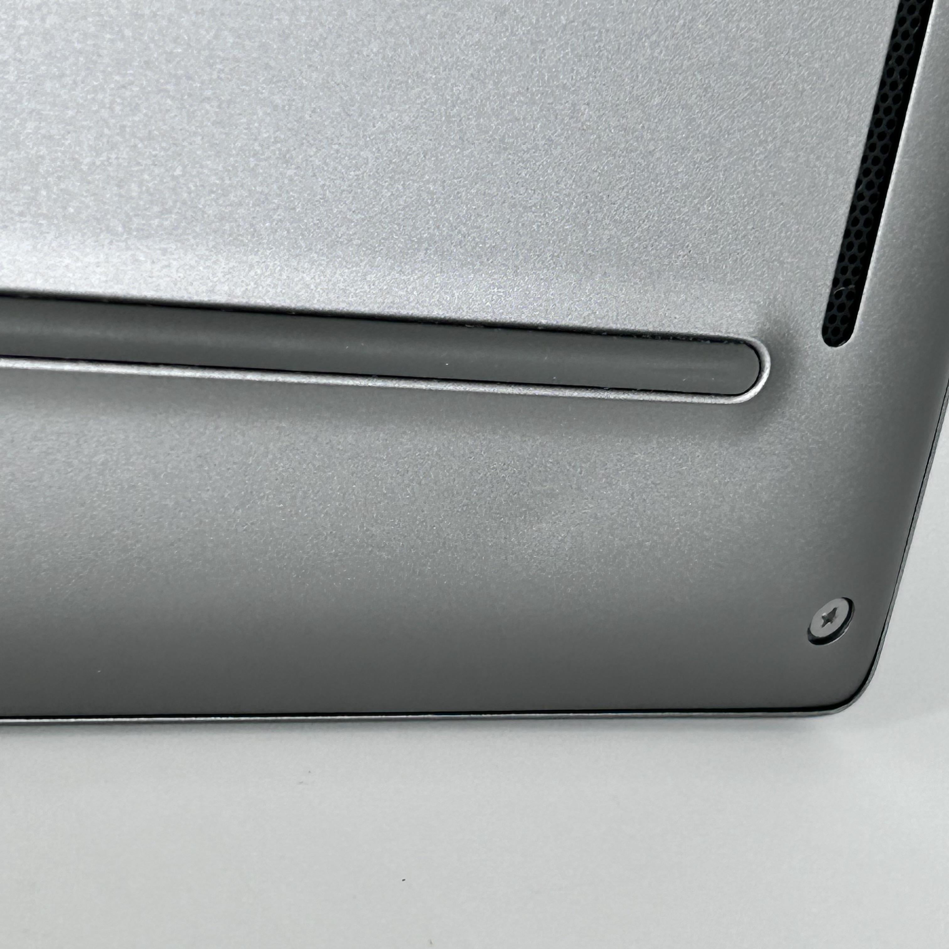 Dell Latitude 7440 14 Gray 1.9 GHz Intel Core i7 13th Gen. 32GB RAM 256GB Solid State Drive