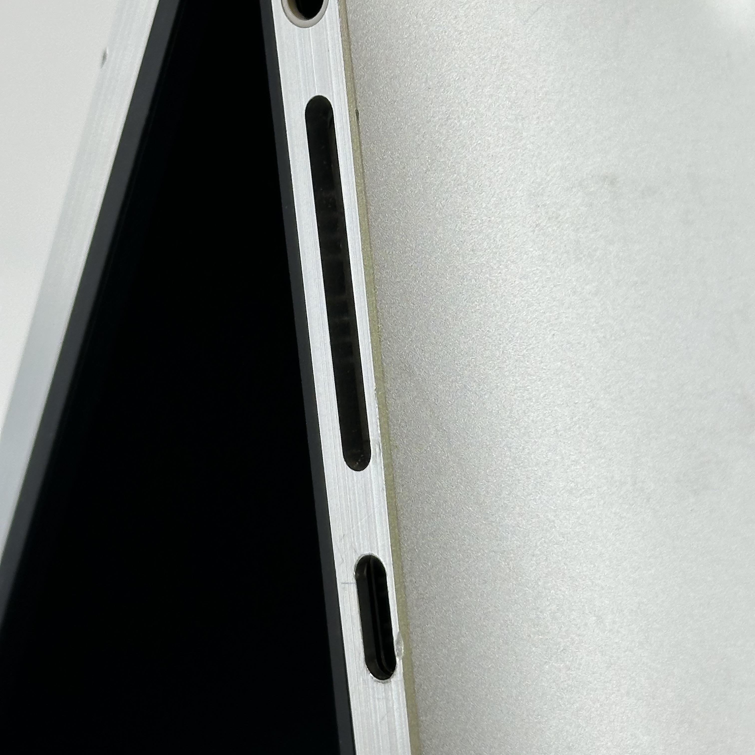 Dell XPS 17 9710 Silver 2.3 GHz Intel Core i7 11th Gen. 16GB RAM 512GB Solid State Drive NVIDIA GeForce RTX 3050 4 GB