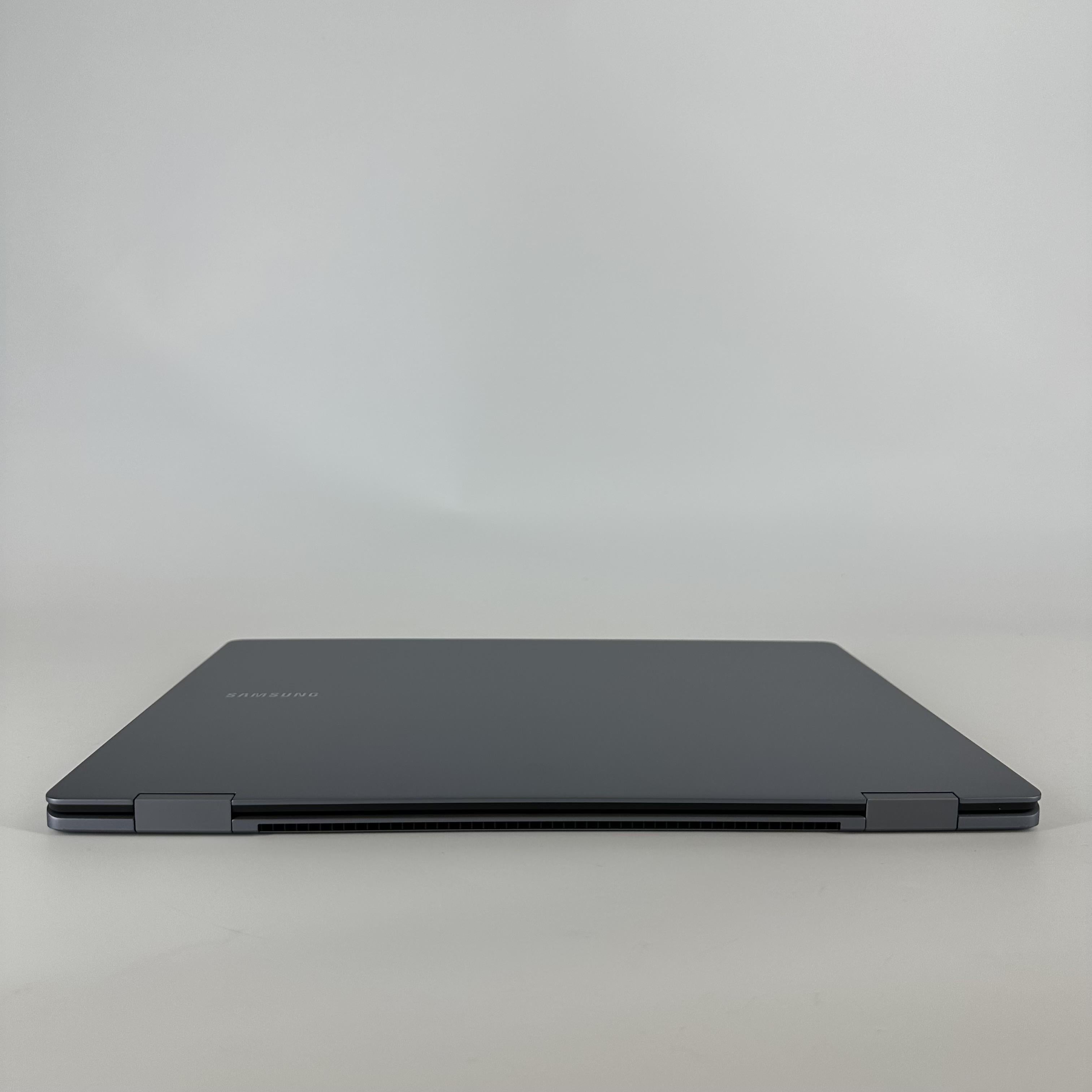 Samsung Galaxy Book4 Pro 360 16 Gray 3.8 GHz Intel Core Ultra 7 16GB RAM 1TB Solid State Drive