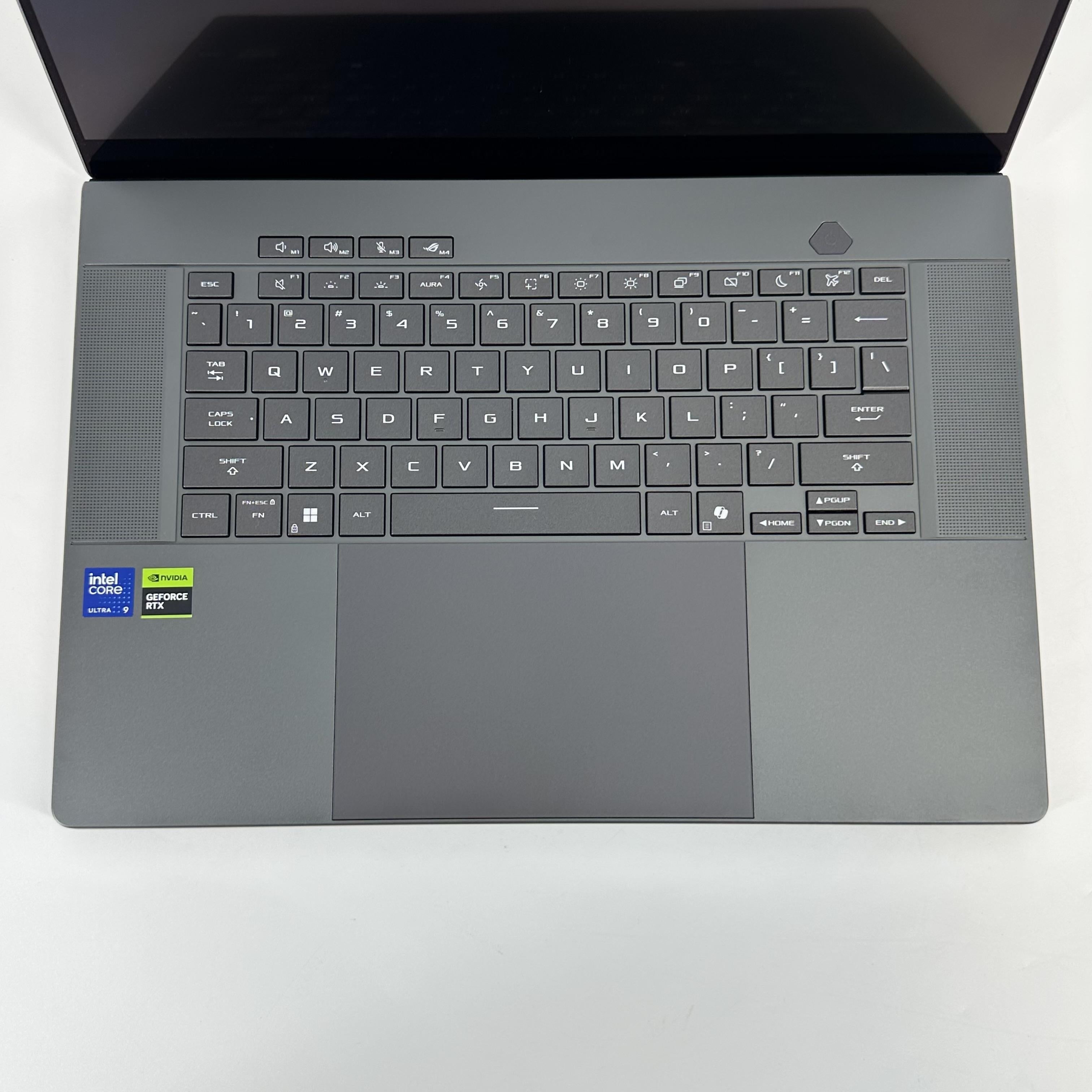 Asus ROG Zephyrus G16 GU605 16 Black 2.9 GHz Intel Core Ultra 9 Series 2 32GB RAM 2TB Solid State Drive NVIDIA GeForce RTX 5080 16 GB