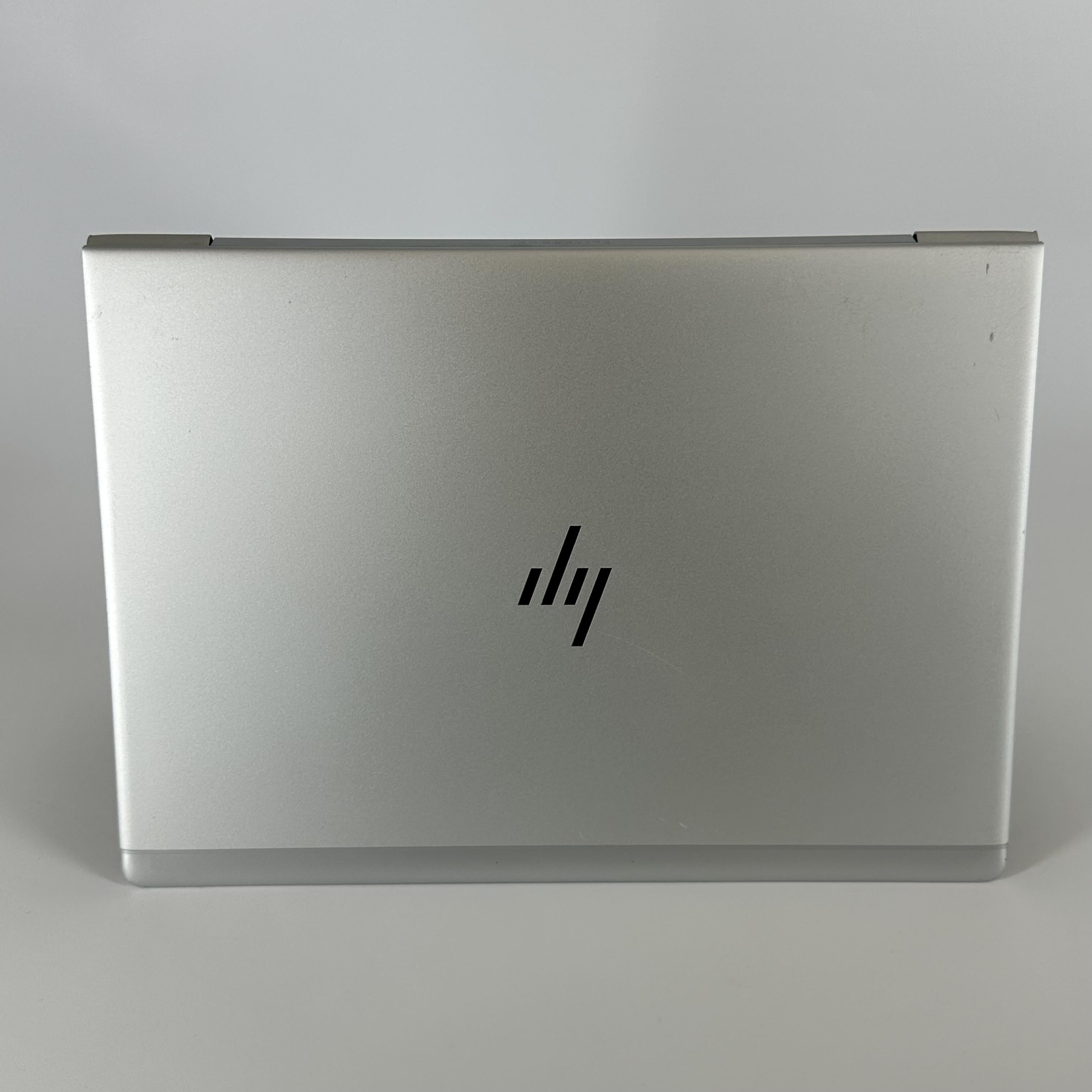 HP Elitebook 840 G5 14 Silver 1.8 GHz Intel Core i7 8th Gen. 16GB RAM 256GB Solid State Drive