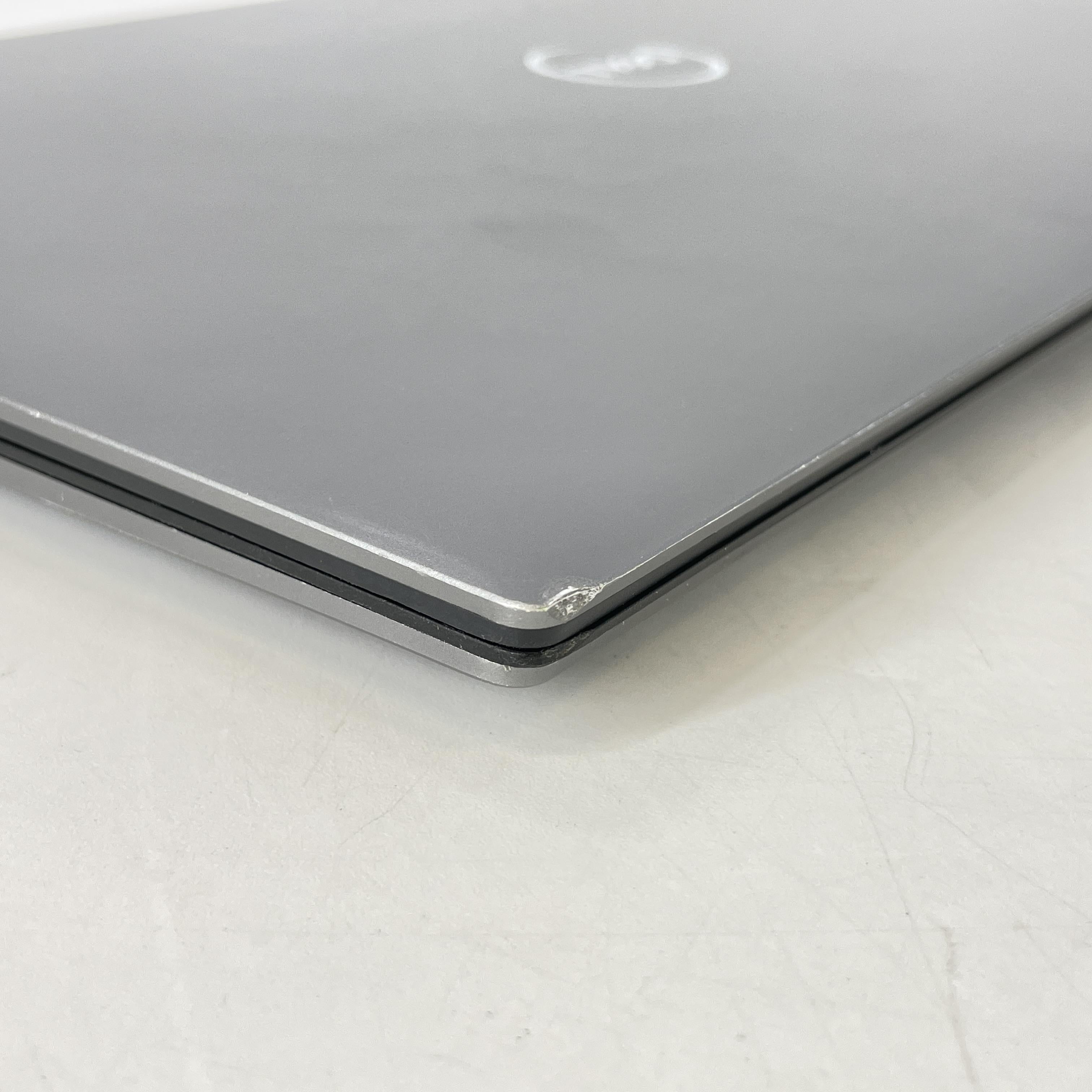 Dell Precision 5570 15.6 Gray 2.3 GHz Intel Core i7 12th Gen. 32GB RAM 512GB Solid State Drive 256GB Solid State Drive NVIDIA RTX A2000 8 GB