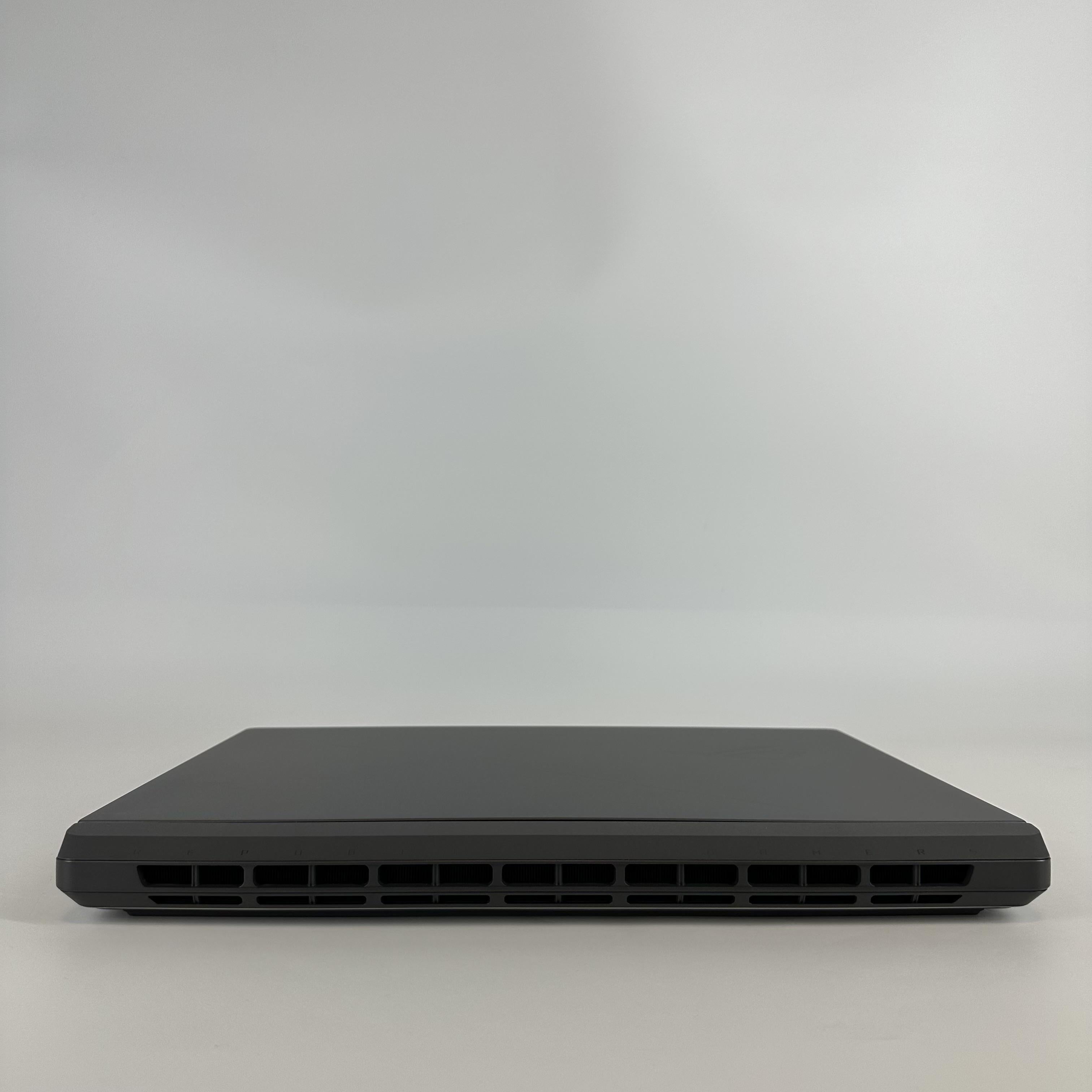 Asus ROG Strix G18 G815 18 Black 2.7 GHz Intel Core Ultra 9 Series 2 64GB RAM 2TB Solid State Drive NVIDIA GeForce RTX 5070 8 GB