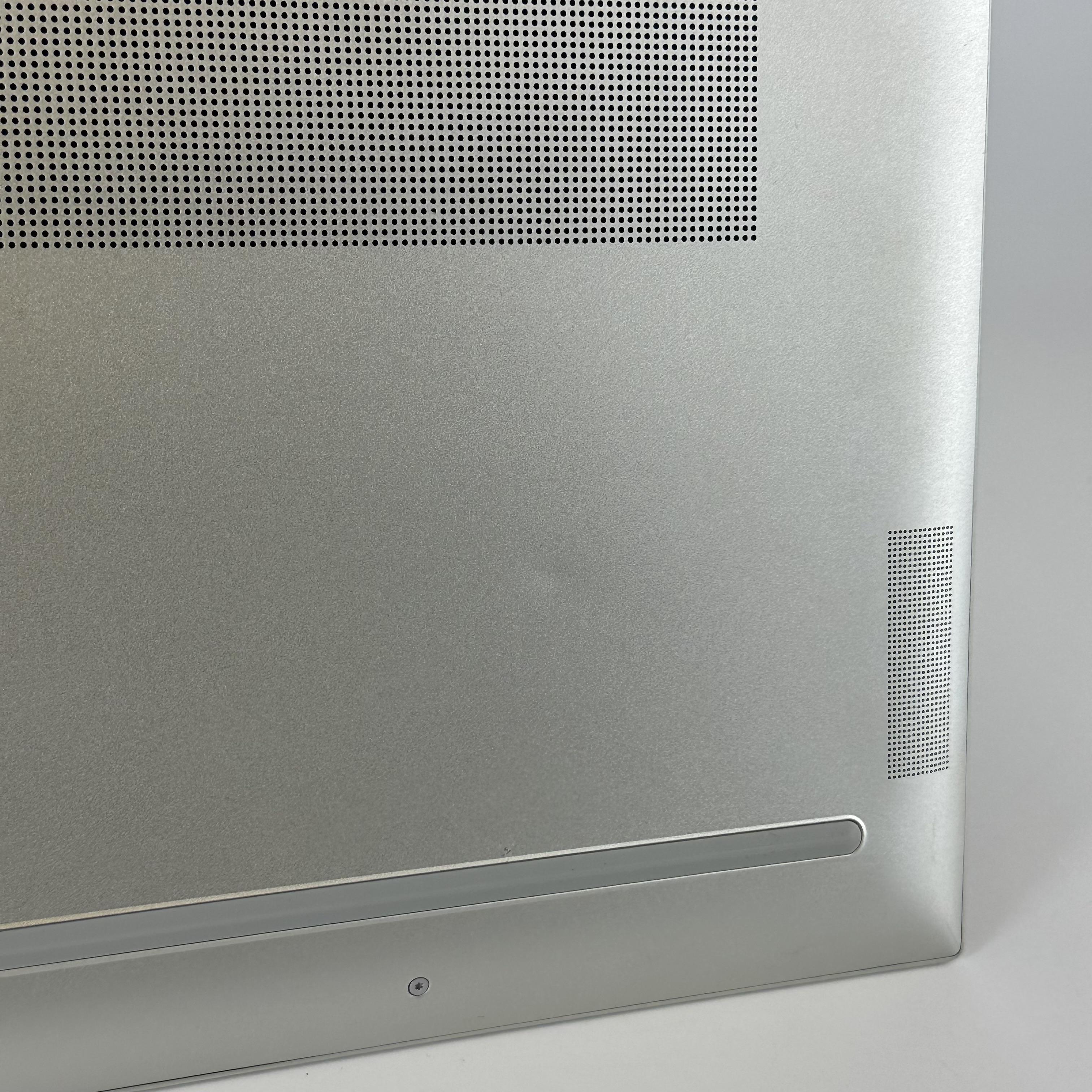 HP Envy x360 15.6 Silver 2.5 GHz Intel Core i5 11th Gen. 8GB RAM 256GB Solid State Drive