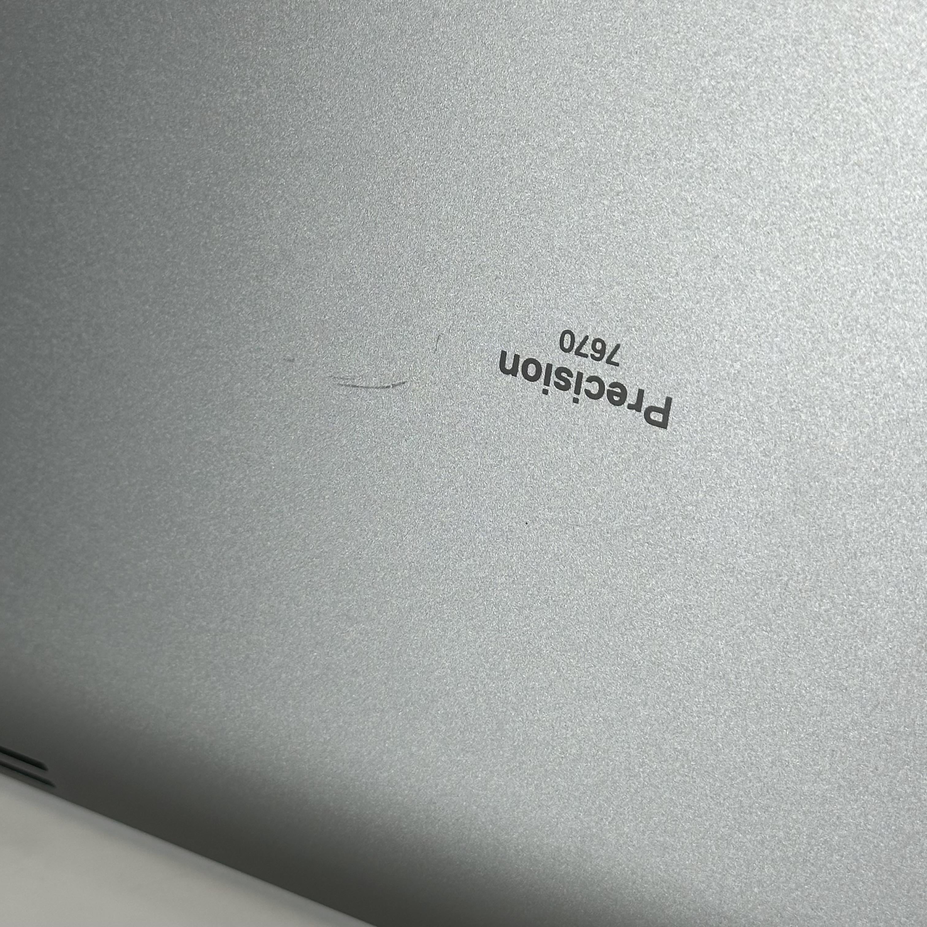 Dell Precision 7670 16 Gray 2.3 GHz Intel Core i9 12th Gen. 32GB RAM 512GB Solid State Drive NVIDIA RTX A1000 4 GB