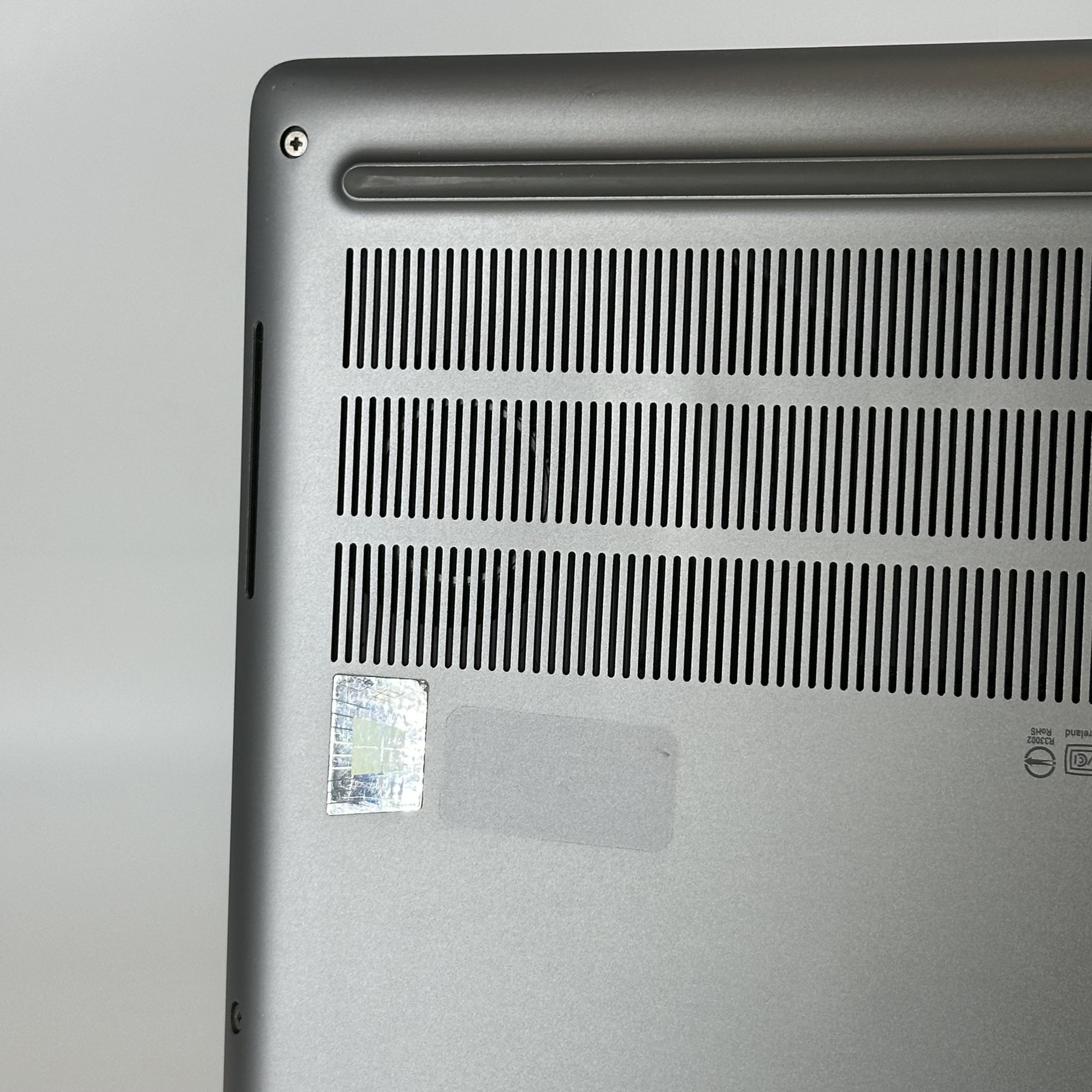 Dell Precision 7560 15.6 Gray 3.2 GHz 6-Core Intel Xeon W 64GB RAM 1TB Solid State Drive NVIDIA RTX A4000 8 GB