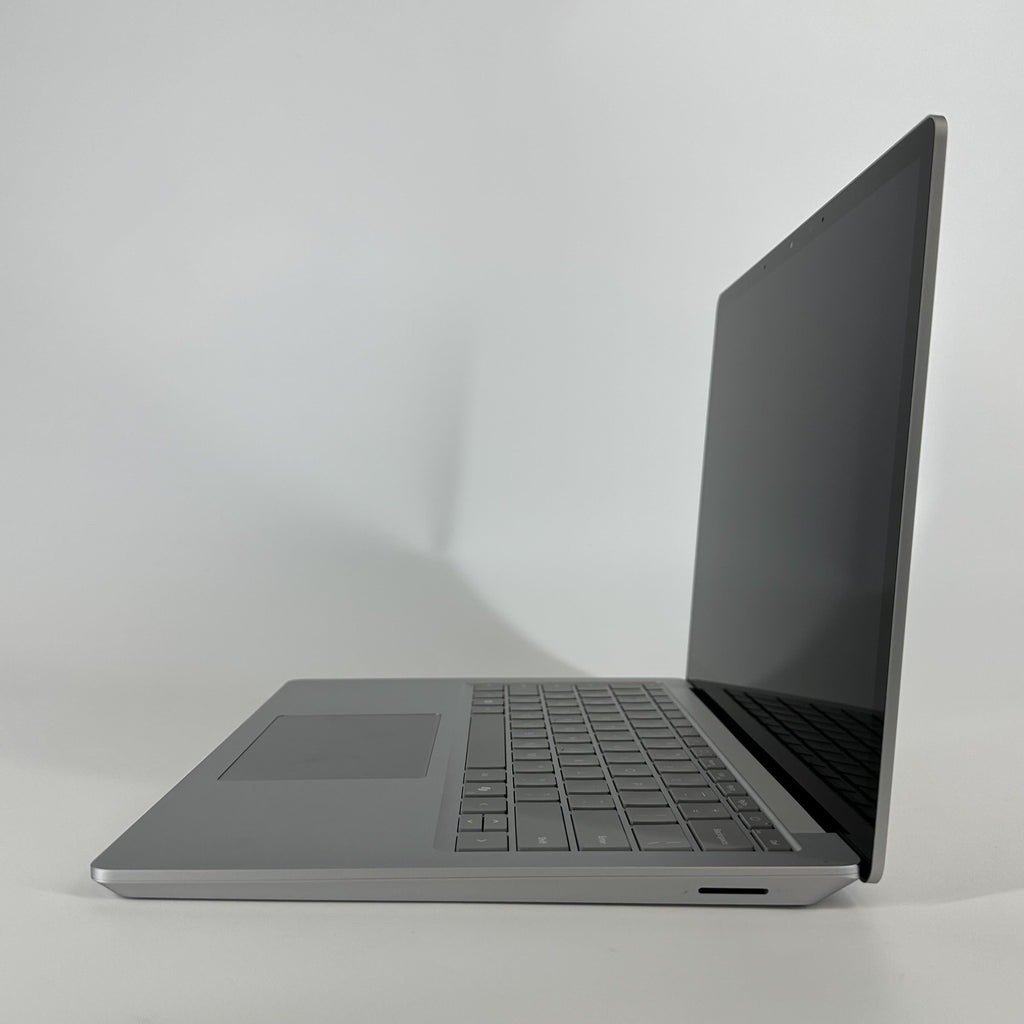 Microsoft Surface Laptop 6 13.5 Platinum 3.8 GHz Intel Core Ultra 7 32GB RAM 1TB Solid State Drive