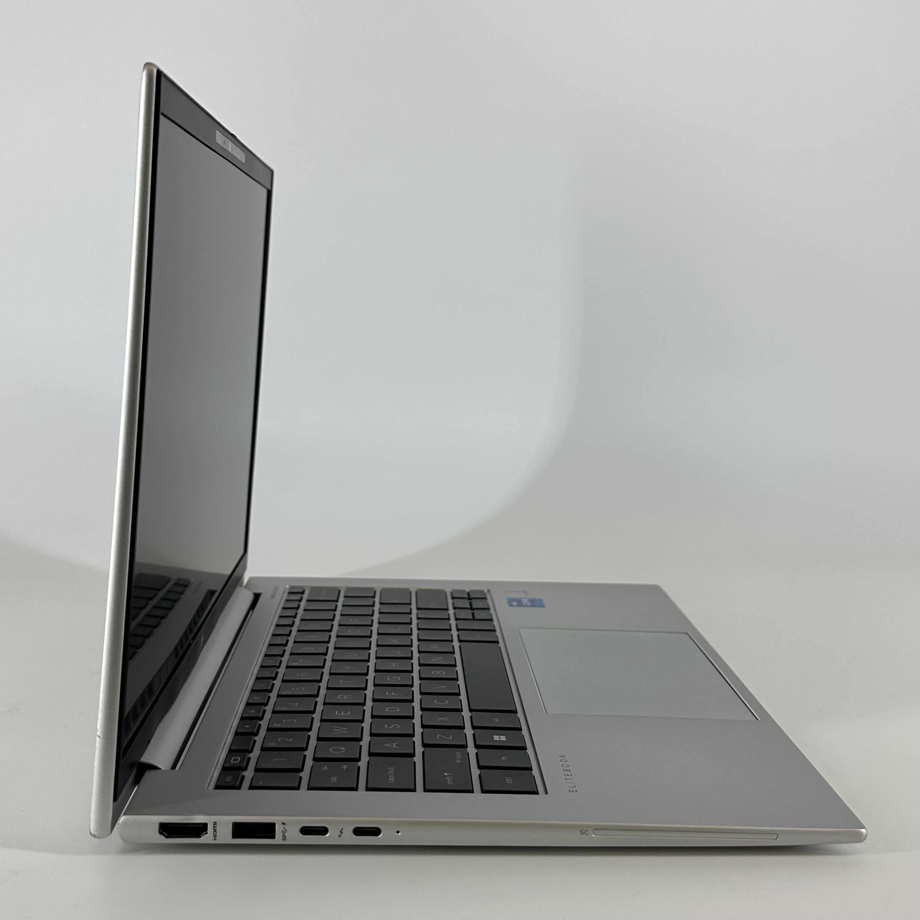 HP Elitebook 840 G10 14 Silver 2.2 GHz Intel Core i7 13th Gen. 32GB RAM 1TB Solid State Drive