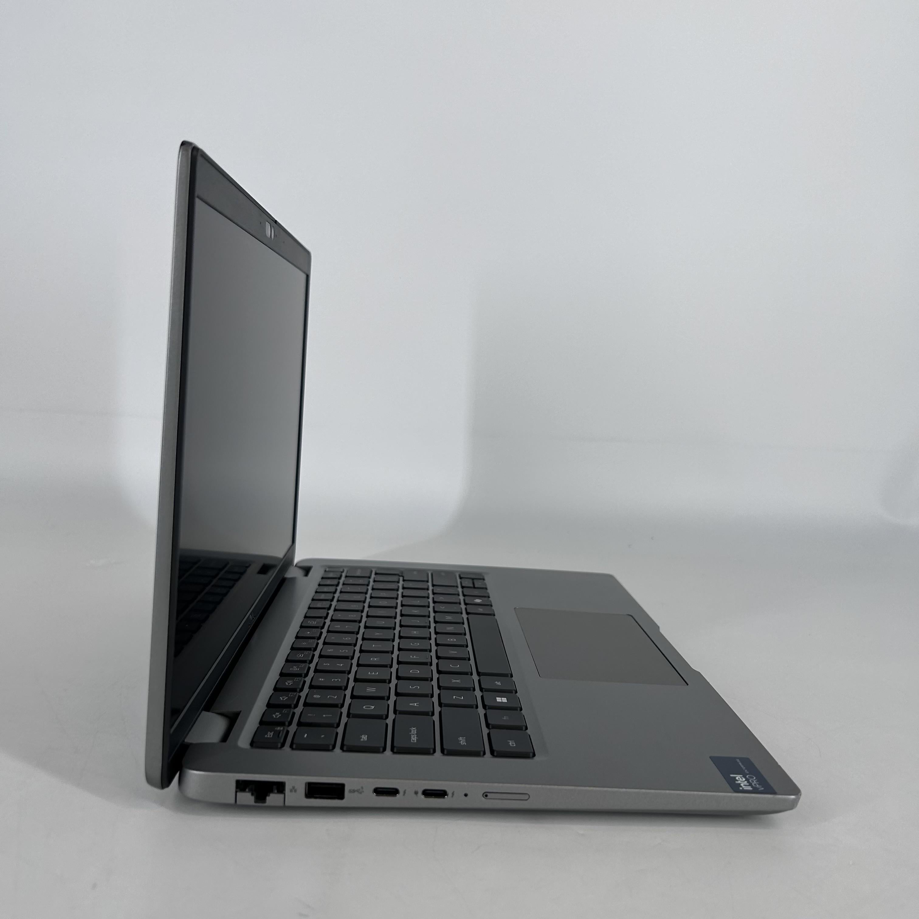 Dell Latitude 5450 14 Gray 1.7 GHz Intel Core Ultra 7 16GB RAM 512GB Solid State Drive