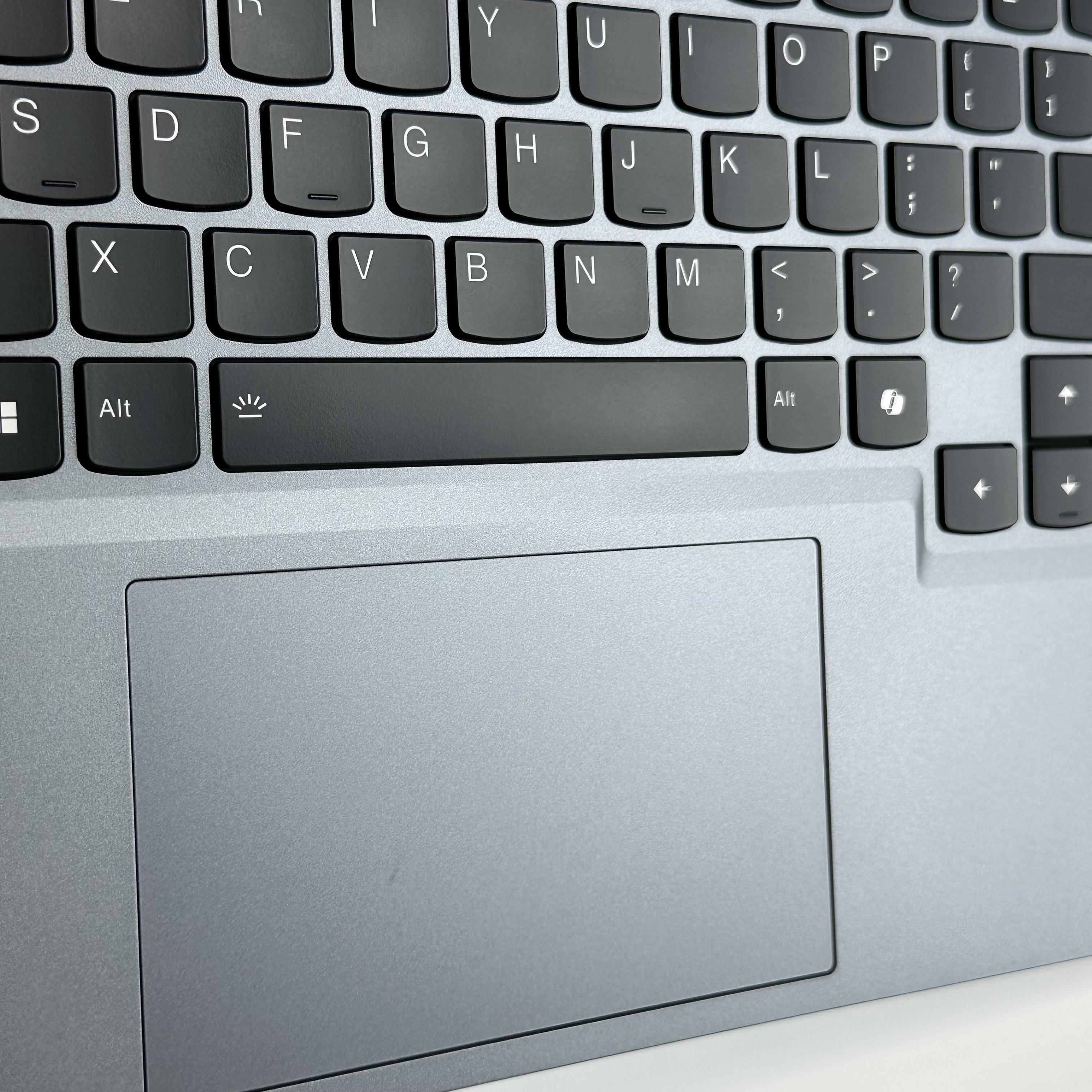Lenovo LOQ 15 Gray 2.6 GHz Intel Core i7 13th Gen. 16GB RAM 512GB Solid State Drive NVIDIA GeForce RTX 4060 8 GB