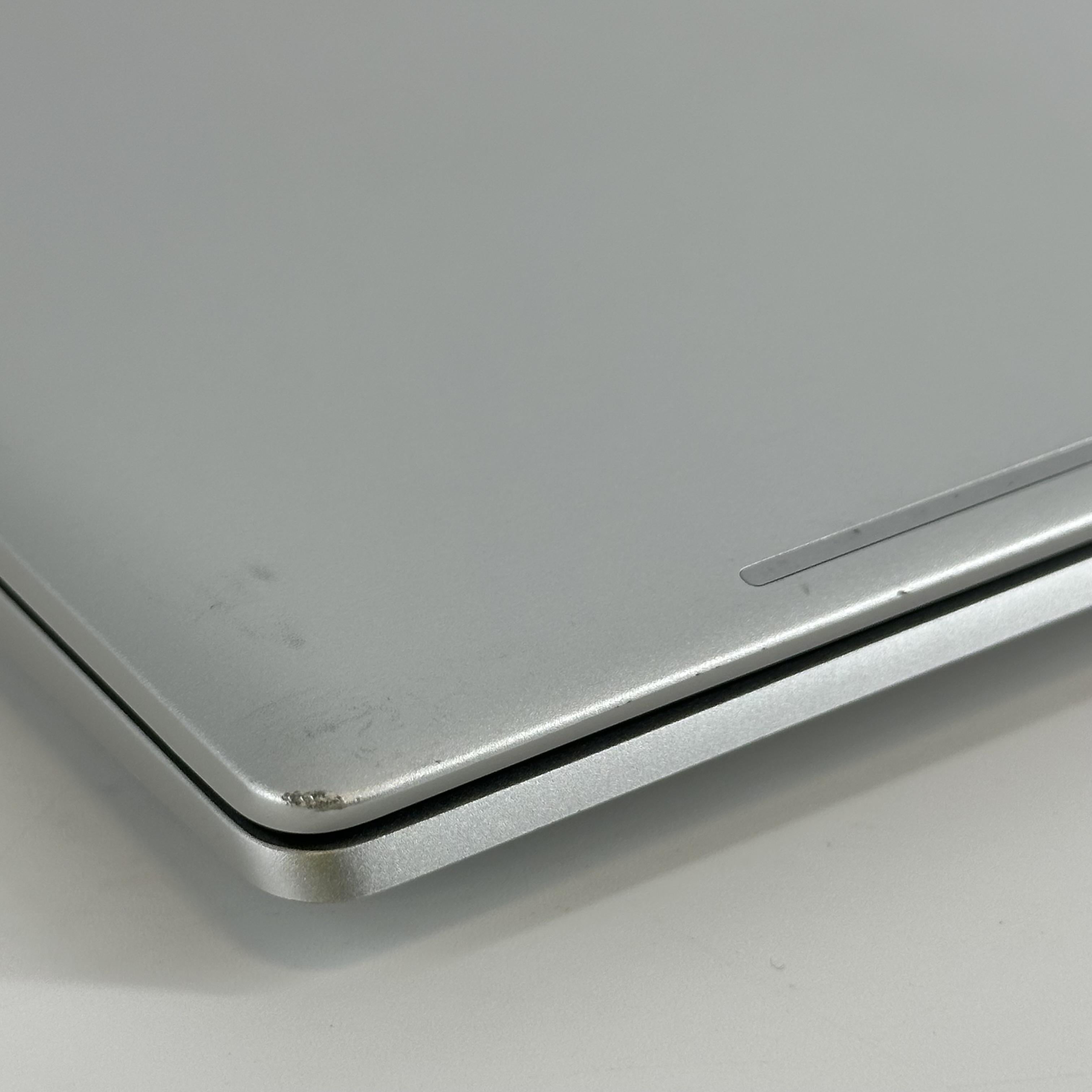 HP ProBook 455 G10 15.6 Silver 2.0 GHz AMD Ryzen 7 7730U 16GB RAM 1TB Solid State Drive