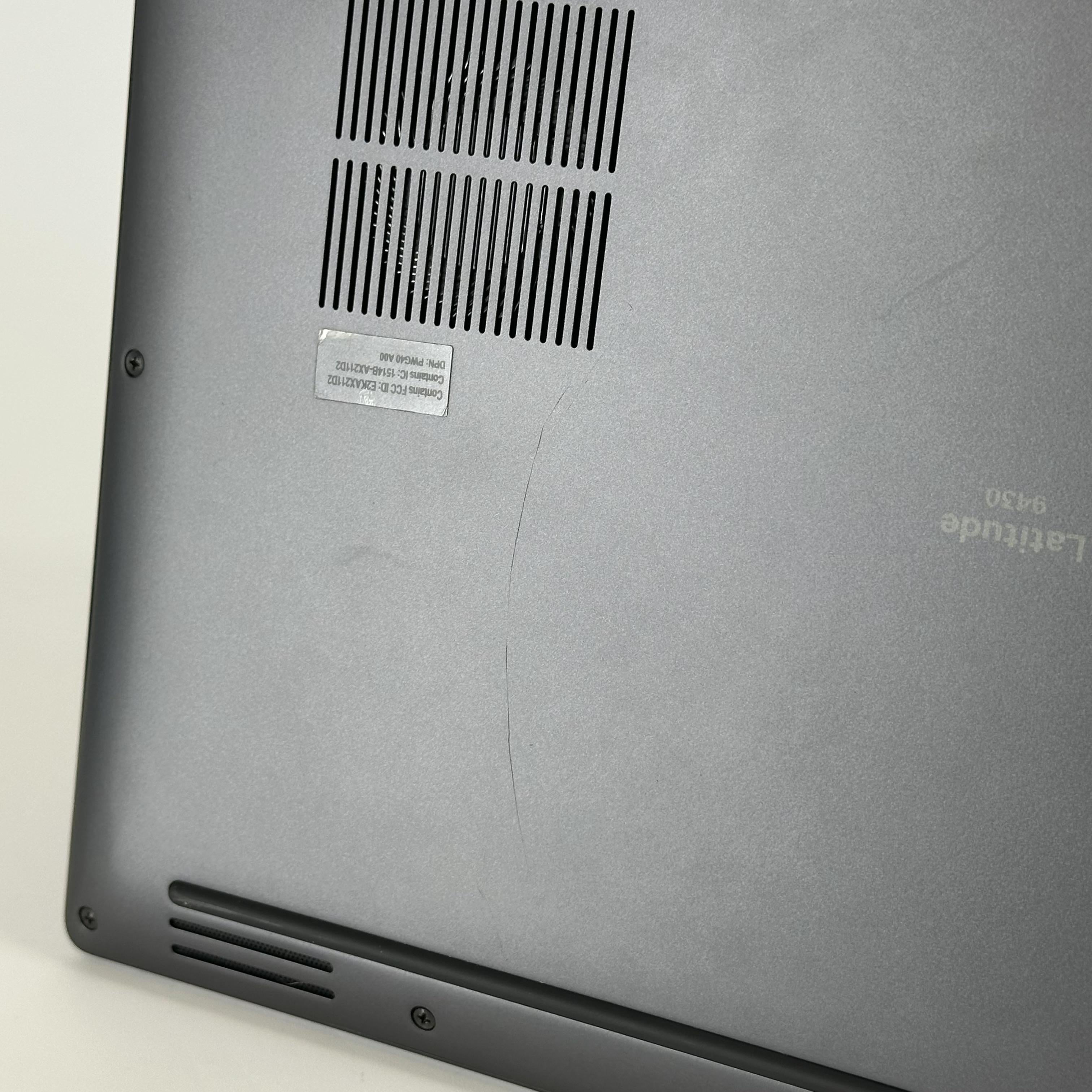 Dell Latitude 9430 14 Gray 1.8 GHz Intel Core i7 12th Gen. 32GB RAM 1TB Solid State Drive