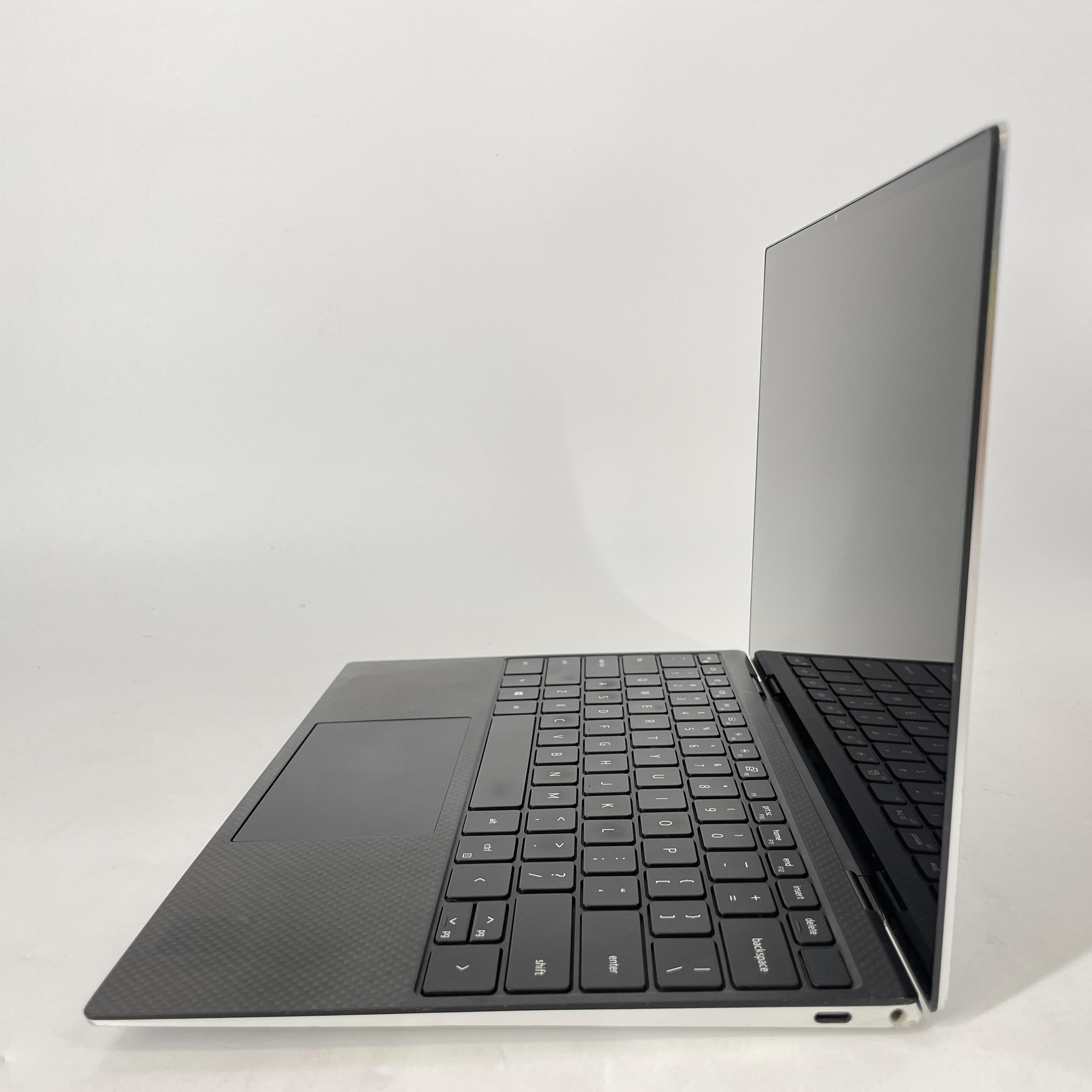 Dell XPS 13 9310 Silver 3.0 GHz Intel Core i7 11th Gen. 16GB RAM 512GB Solid State Drive