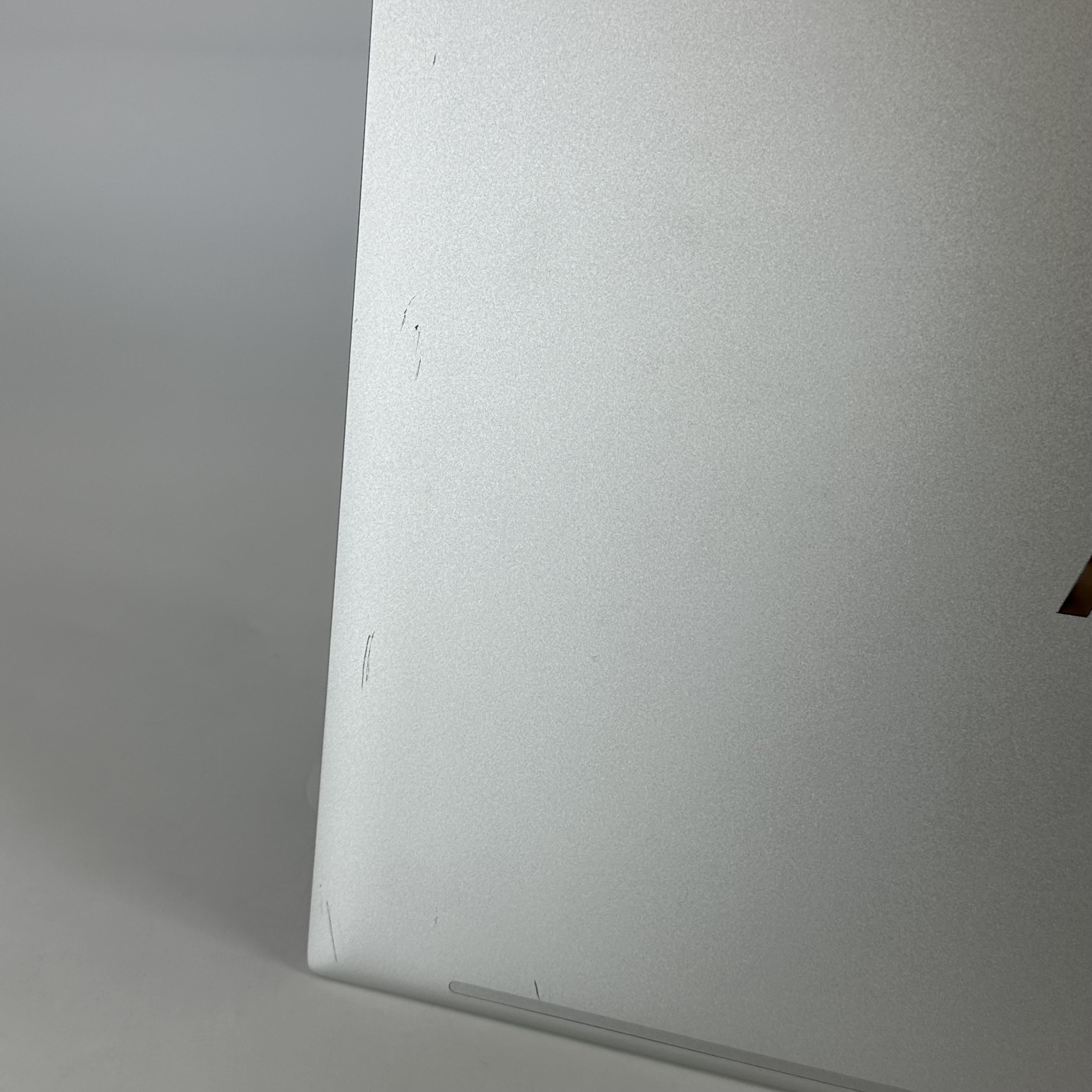 HP Elitebook 840 G9 14 Silver 1.6 GHz Intel Core i5 12th Gen. 16GB RAM 512GB Solid State Drive