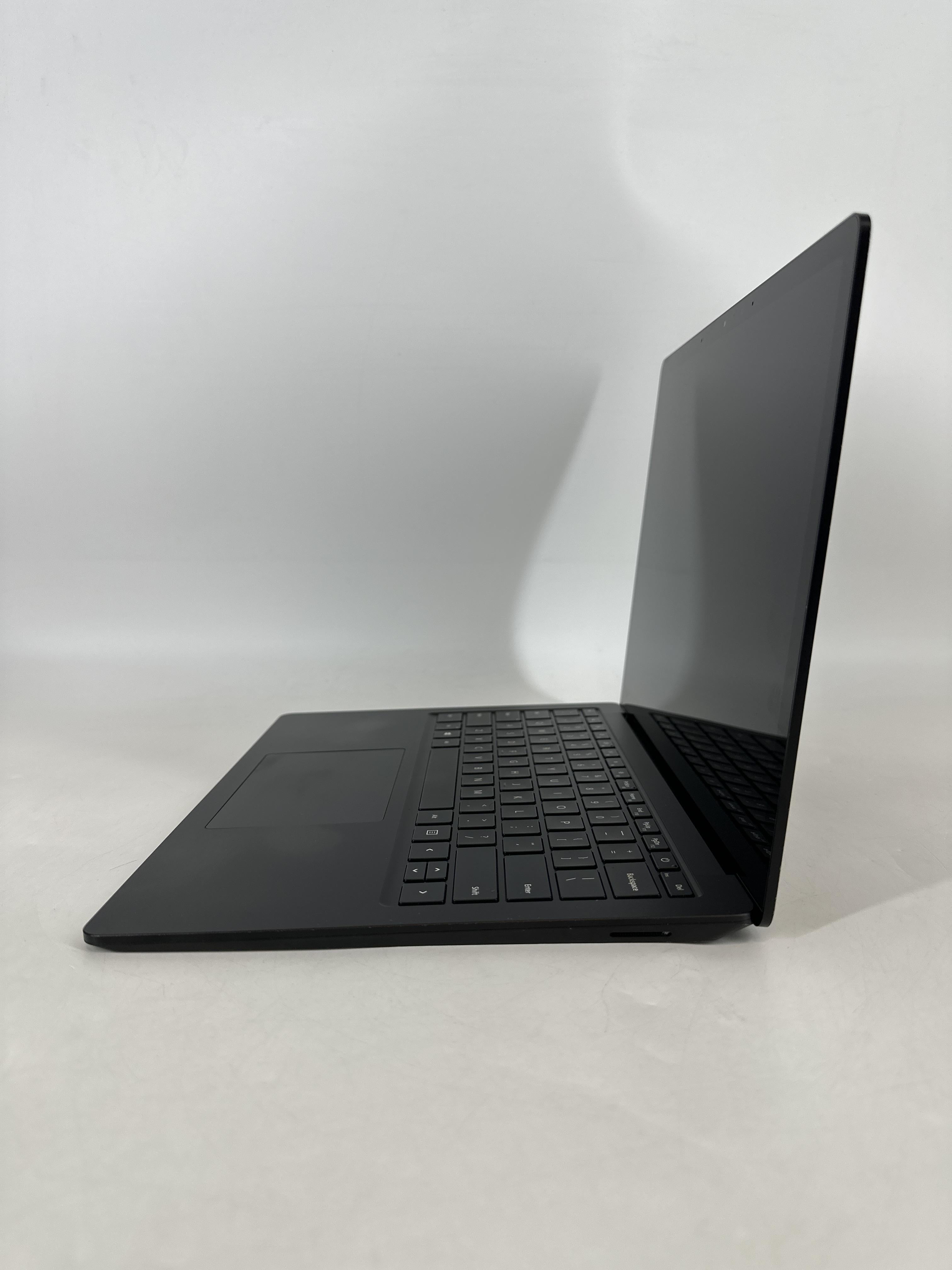Microsoft Surface Laptop 4 13.5 Black 3.0 GHz Intel Core i7 11th Gen. 16GB RAM 256GB Solid State Drive