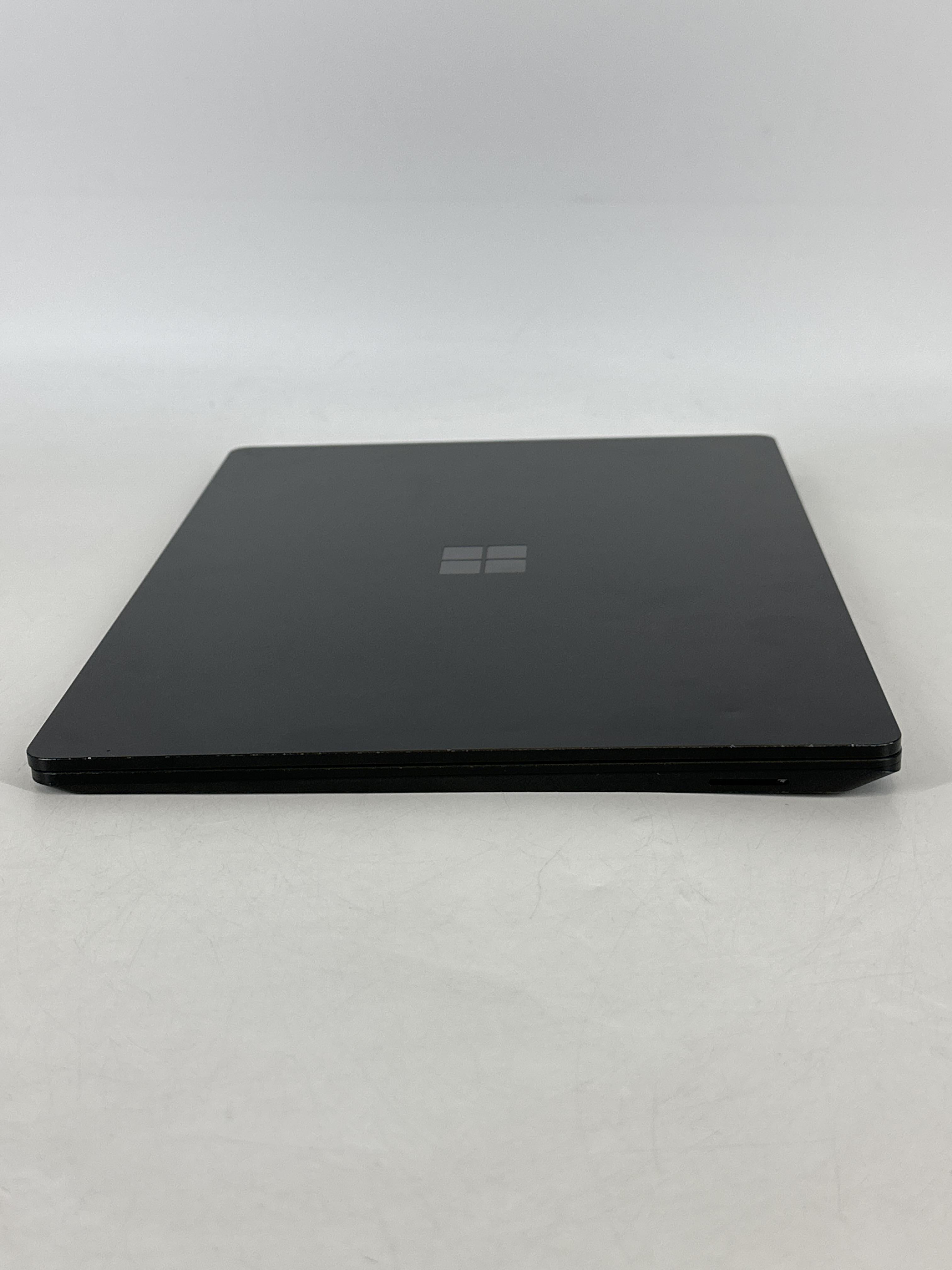 Microsoft Surface Laptop 4 13.5 Black 3.0 GHz Intel Core i7 11th Gen. 16GB RAM 256GB Solid State Drive