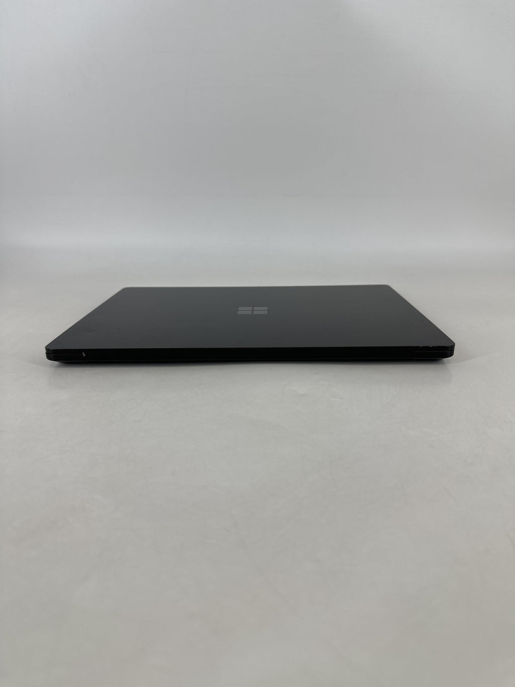 Microsoft Surface Laptop 4 13.5 Black 3.0 GHz Intel Core i7 11th Gen. 16GB RAM 256GB Solid State Drive