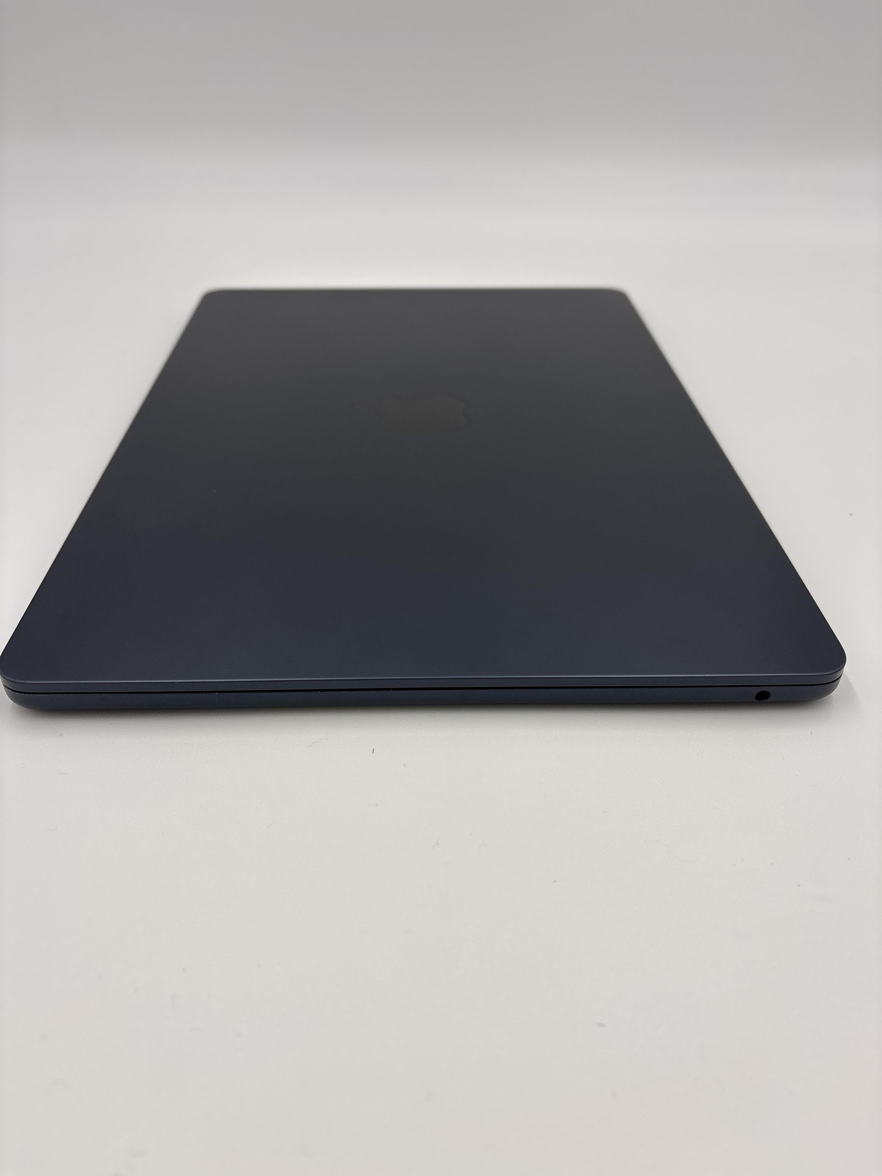MacBook Air 13 2022 Blue 3.49 GHz M2 8-Core CPU 8GB Unified Memory 256GB Solid State Drive 8-Core GPU